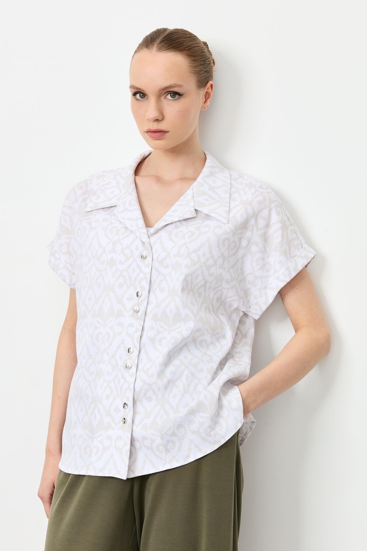 Baskı Detaylı  Gömlek-BEJ