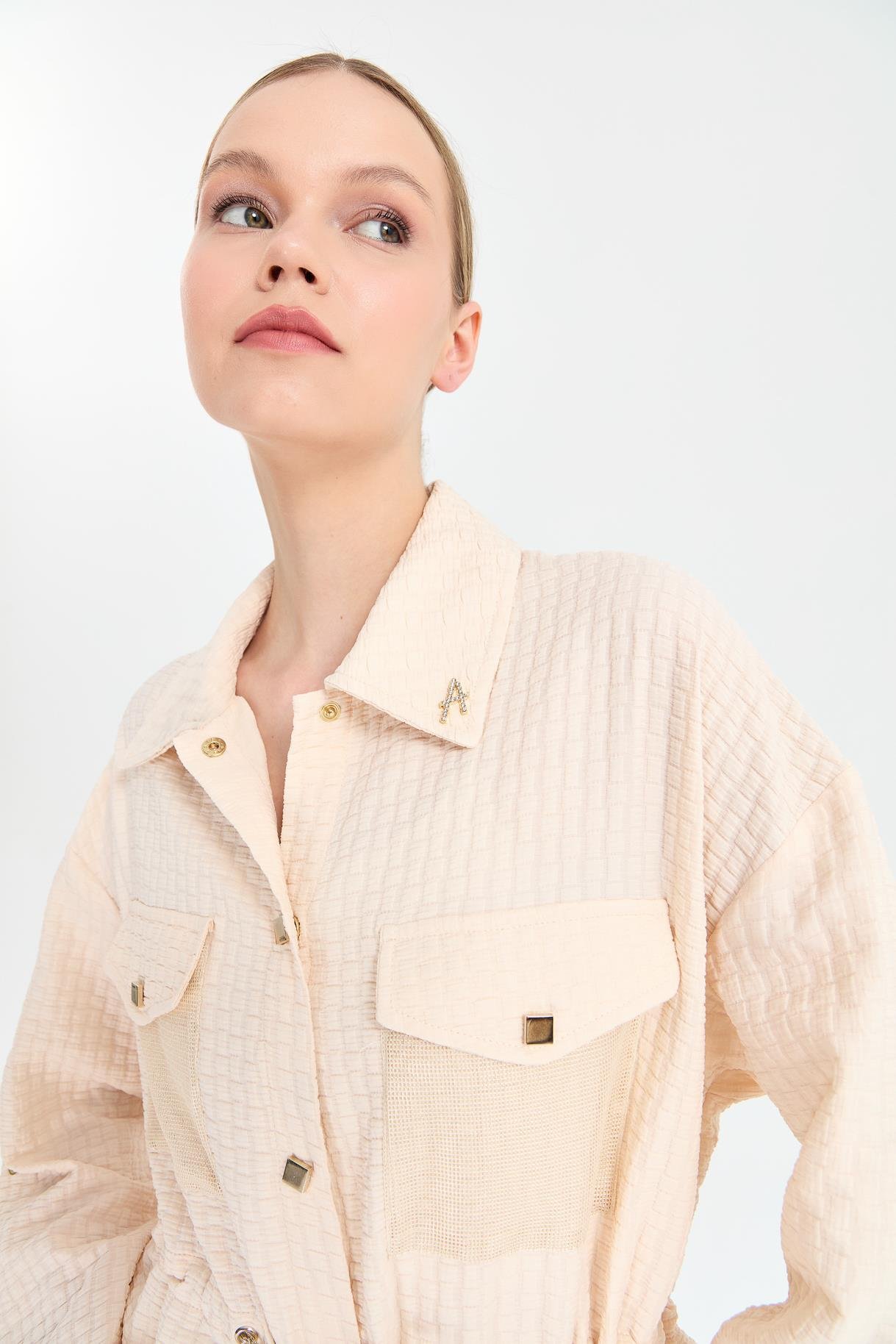 Beli Ayarlanabilir Gold İp ve Cep Detaylı Ceket - BEJ