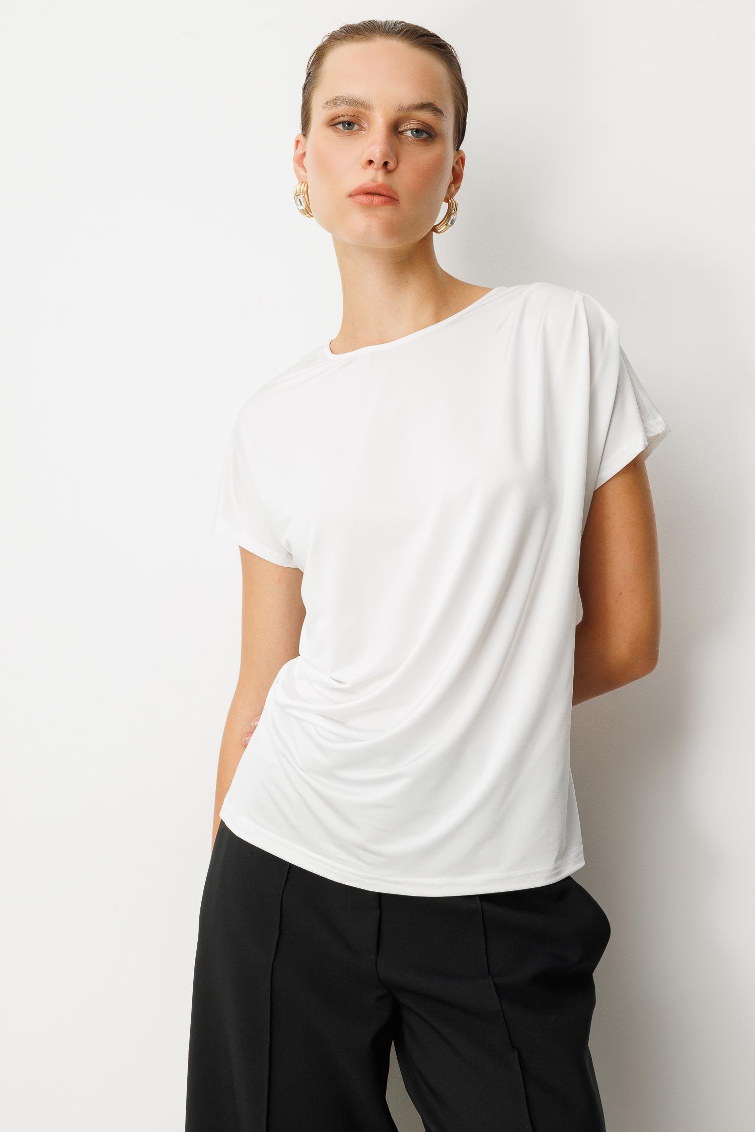 Beli Drape Detaylı Bluz-KEMIK