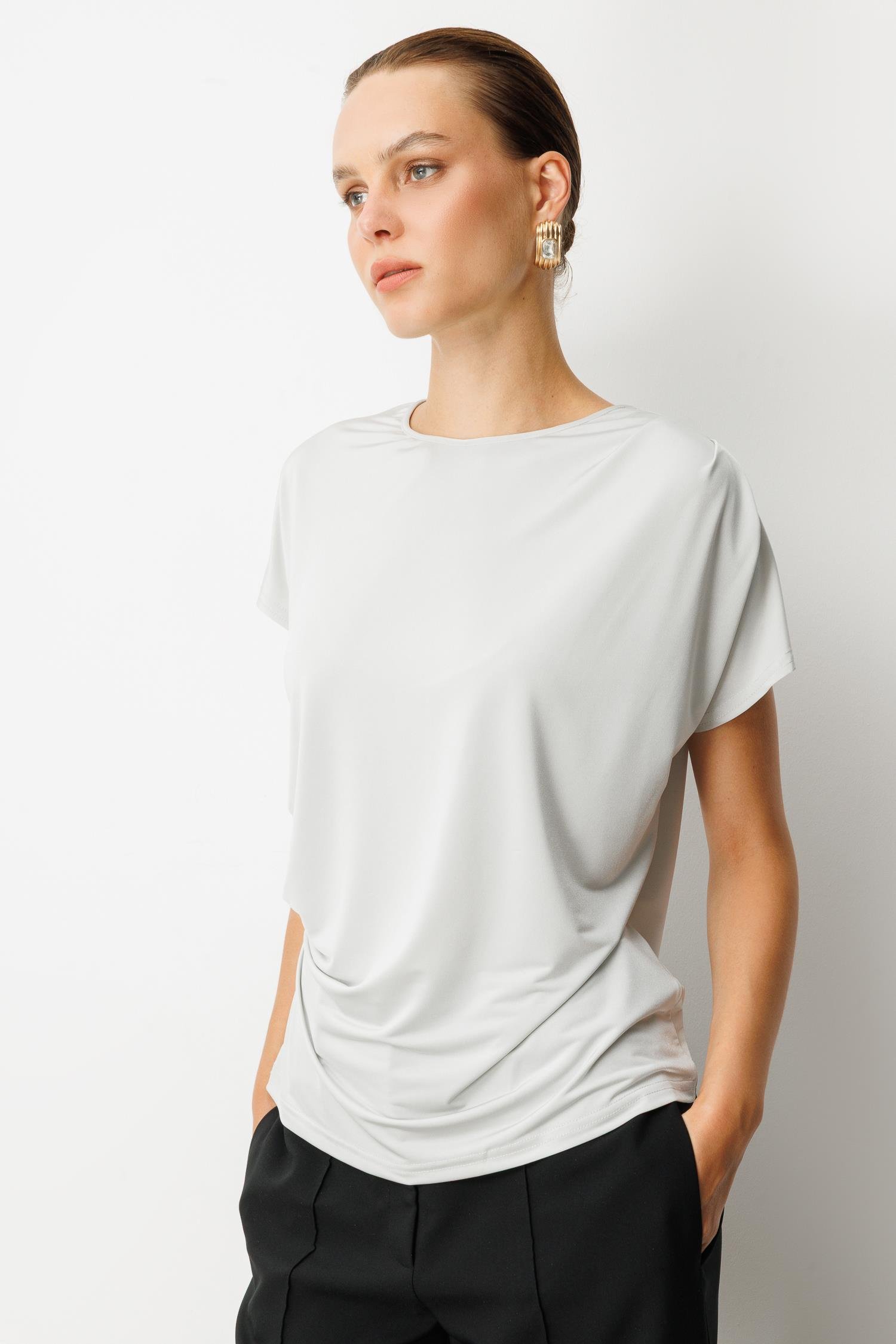 Beli Drape Detaylı Bluz-KEMIK