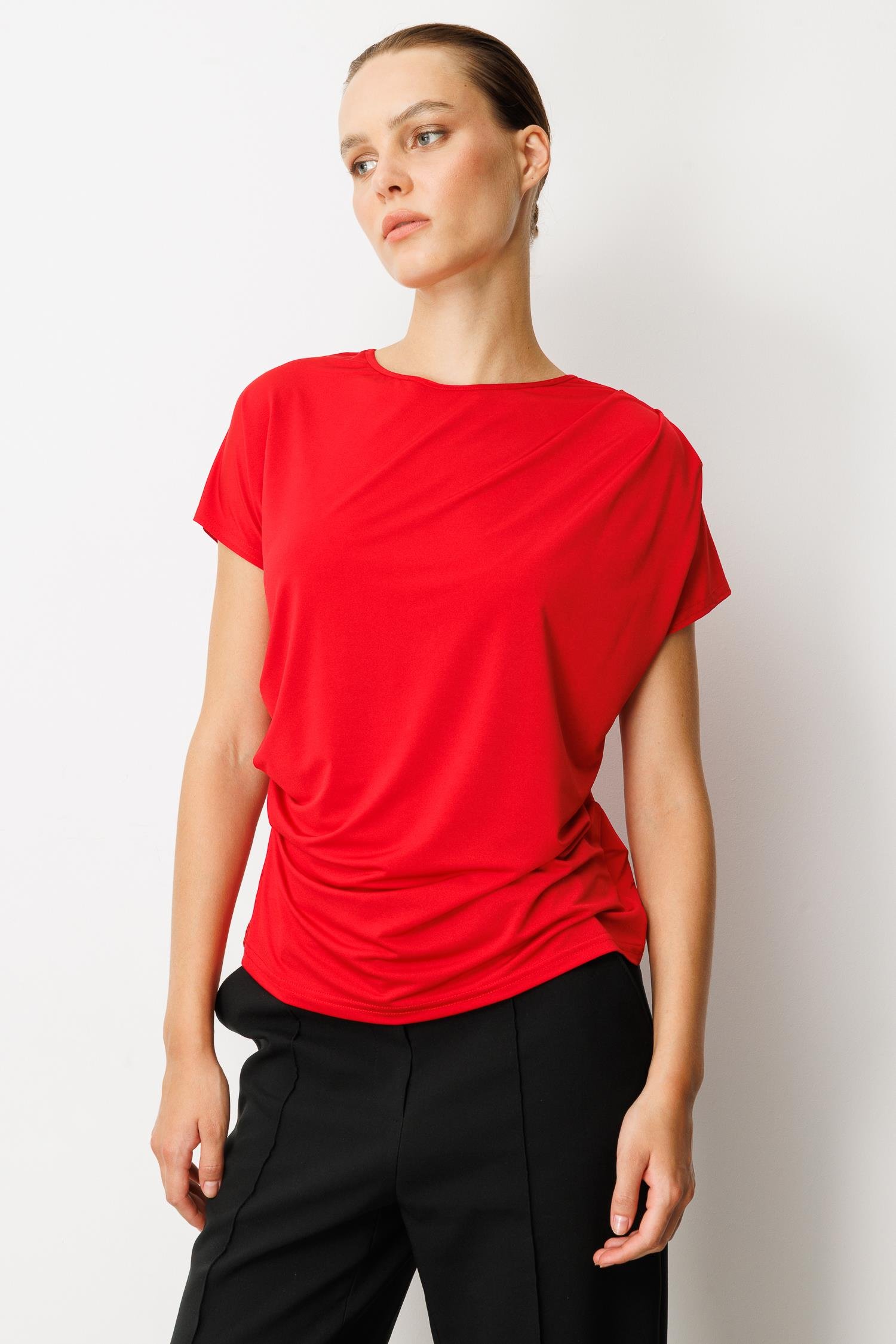 Beli Drape Detaylı Bluz-KIRMIZI