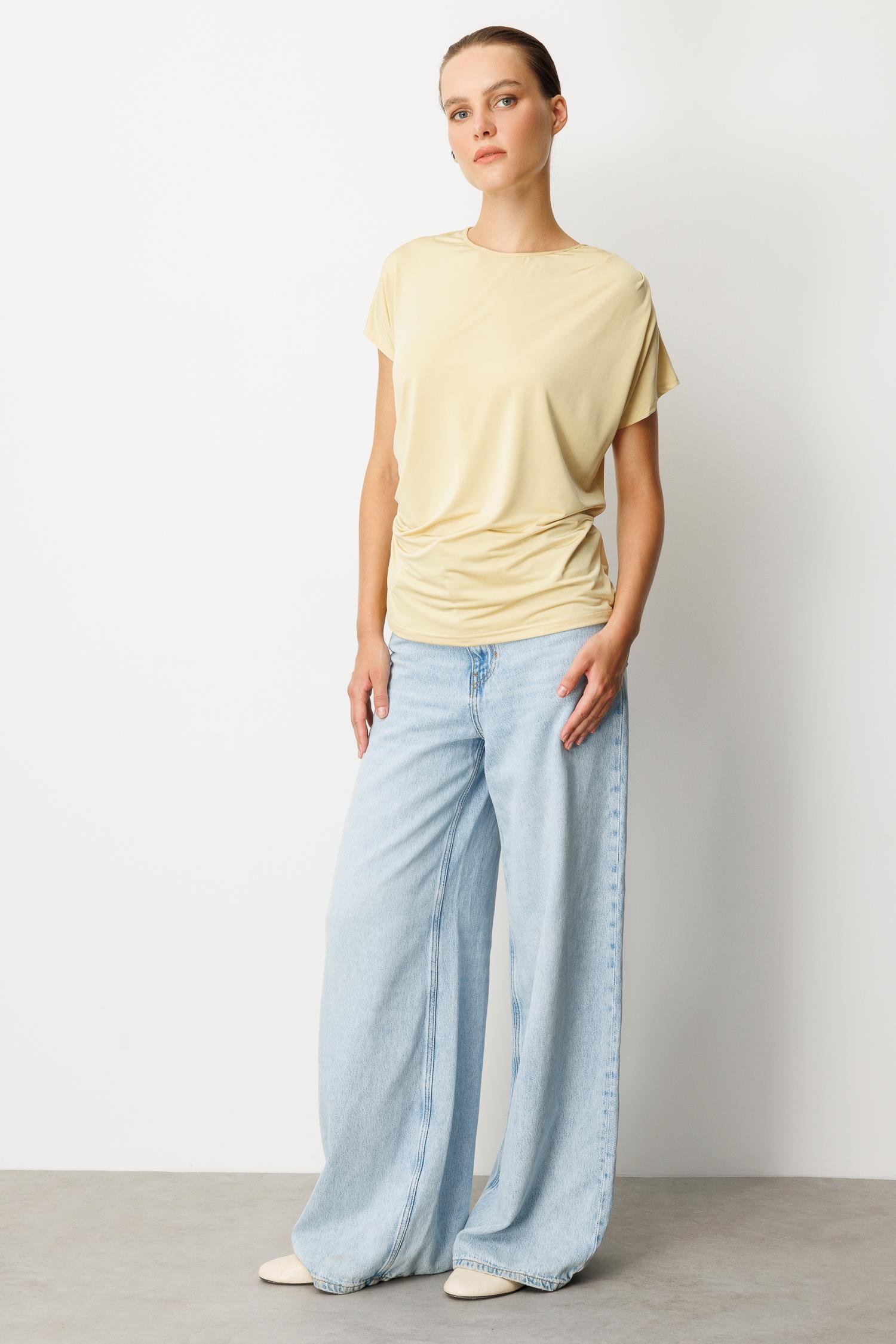 Beli Drape Detaylı Bluz-SARI