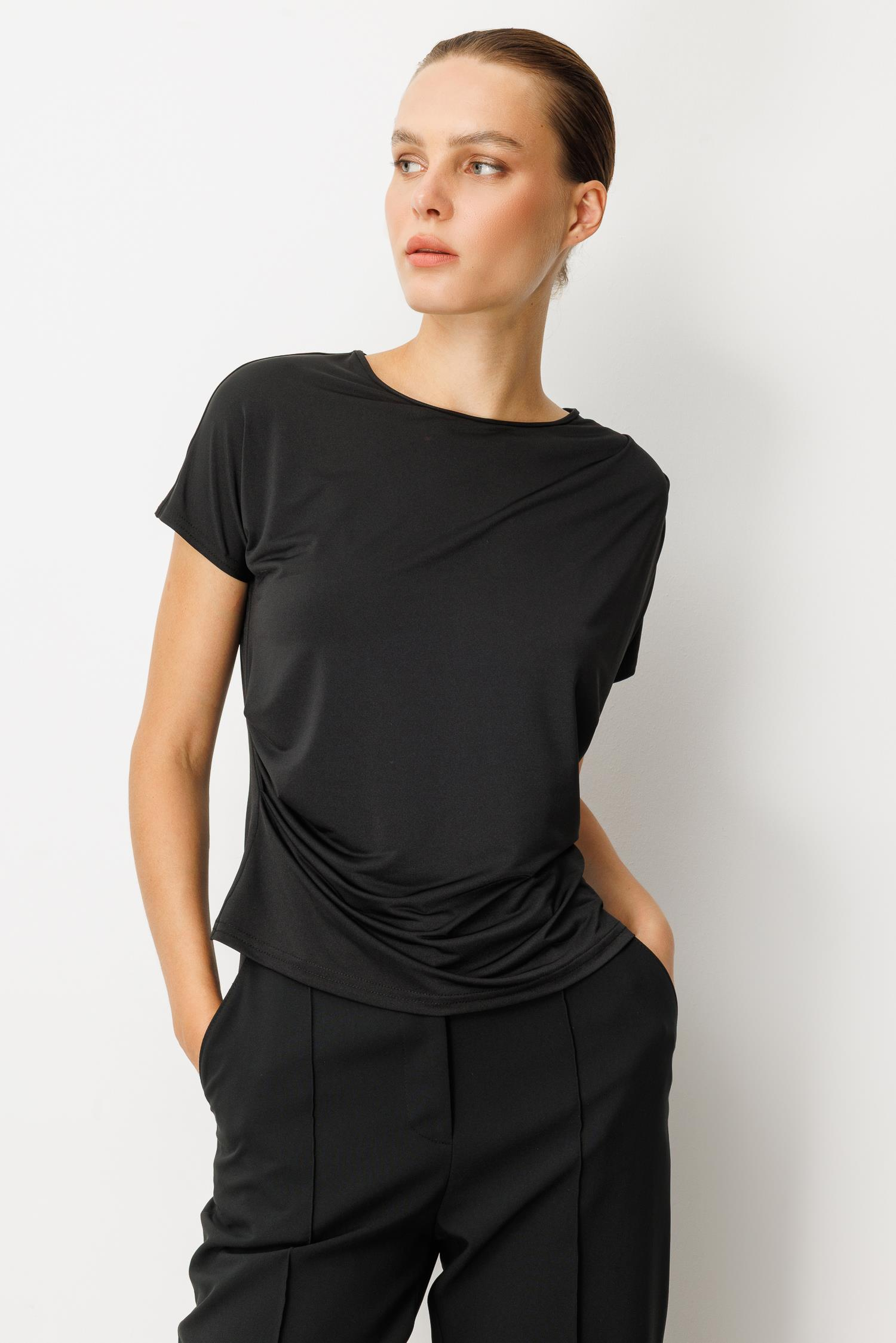 Beli Drape Detaylı Bluz-SİYAH