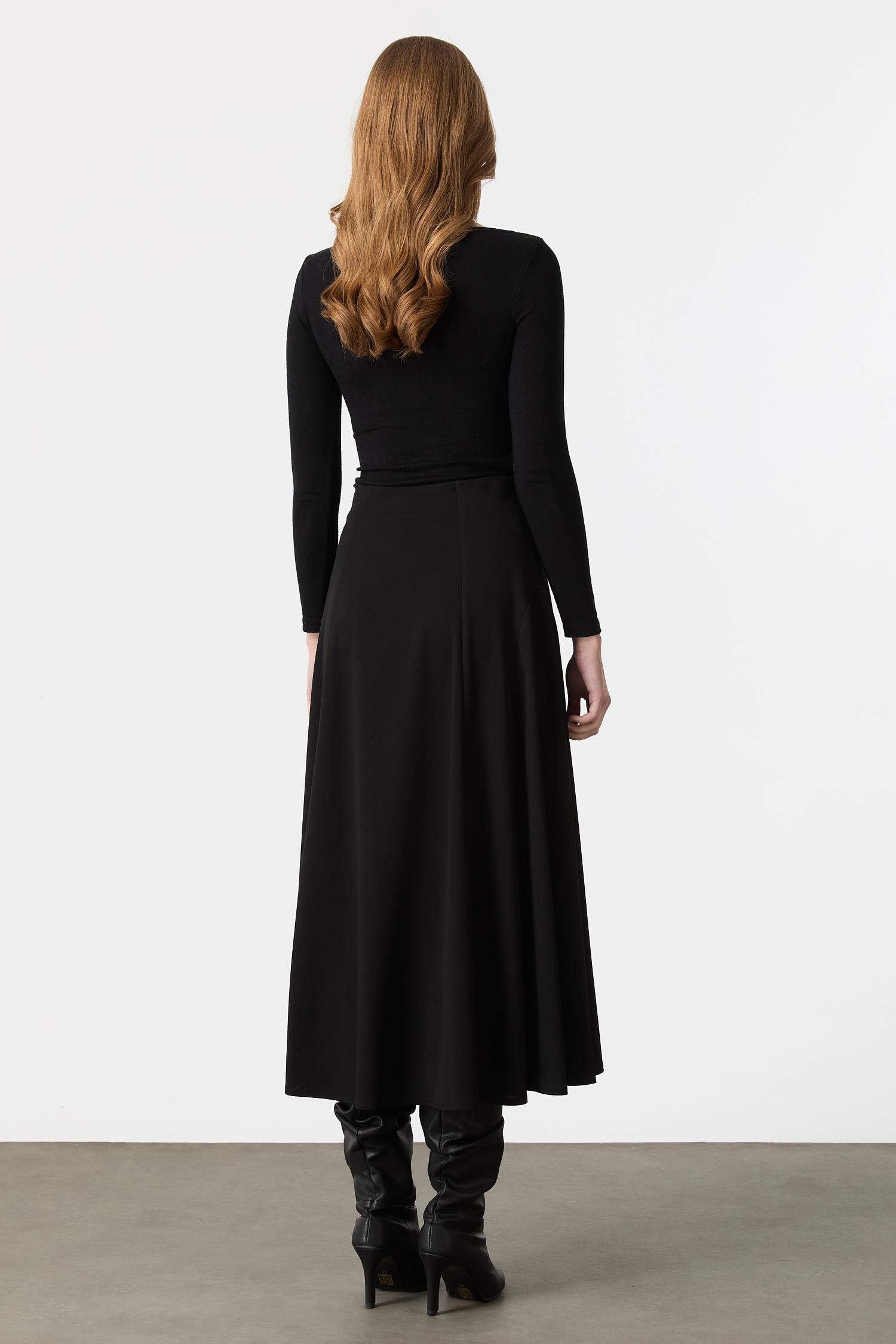 Beli Lastikli Krep Etek-SİYAH