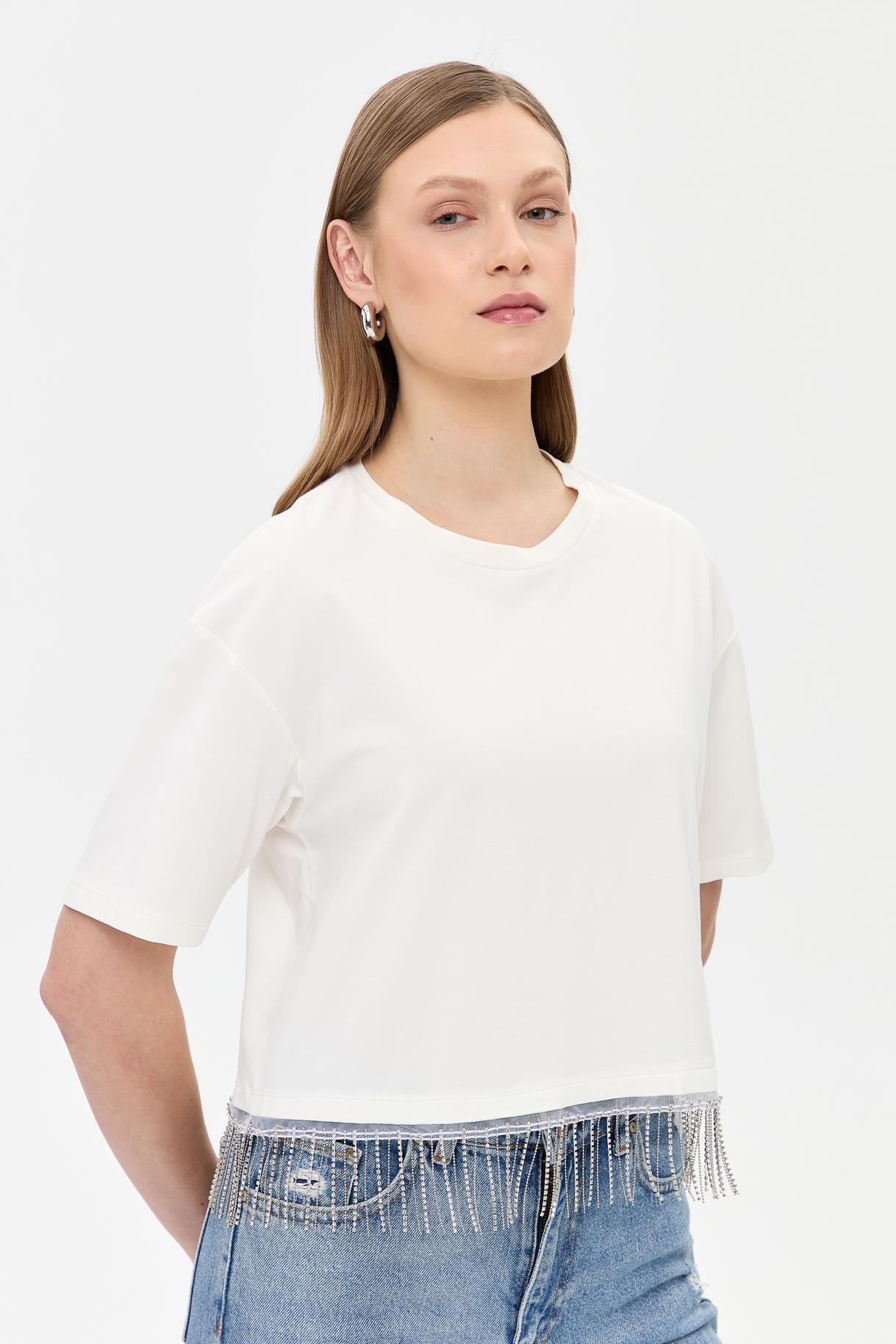 Beli Zincir Detaylı Kısa Kollu Tişört - KEMIK