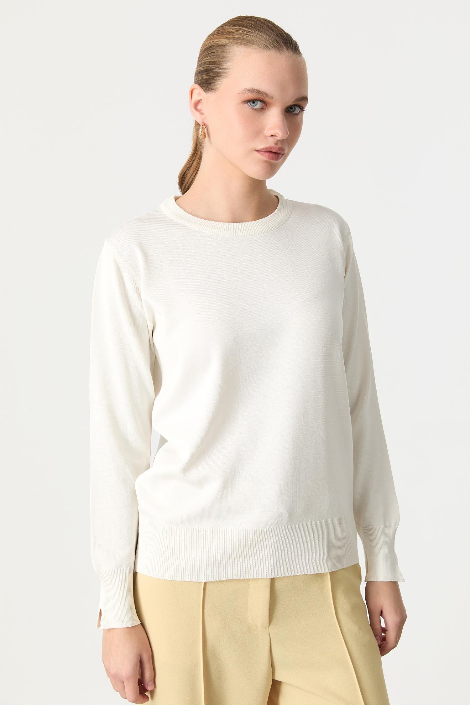 Biye Detaylı Basic Triko Kazak-EKRU