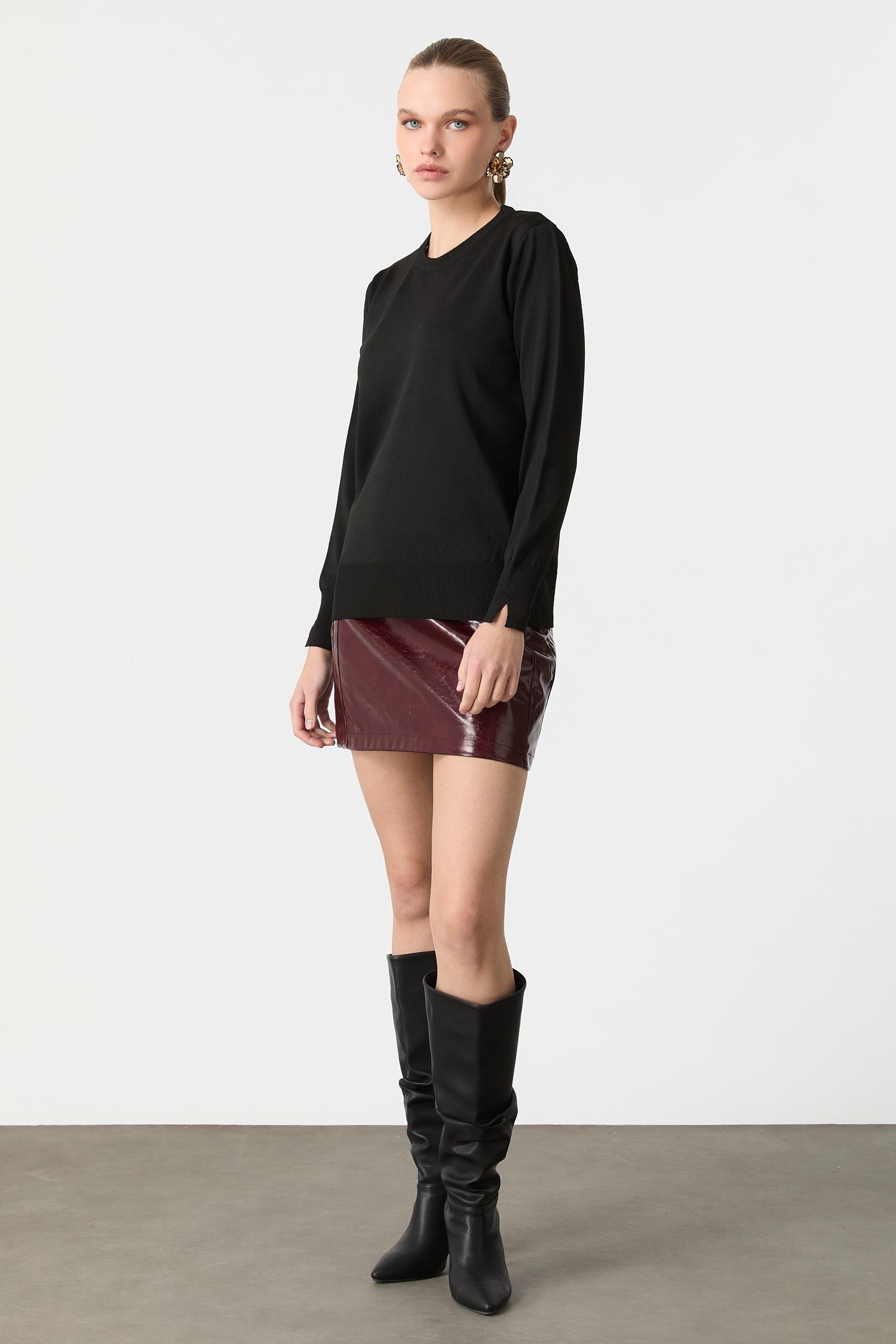 Biye Detaylı Basic Triko Kazak-SİYAH