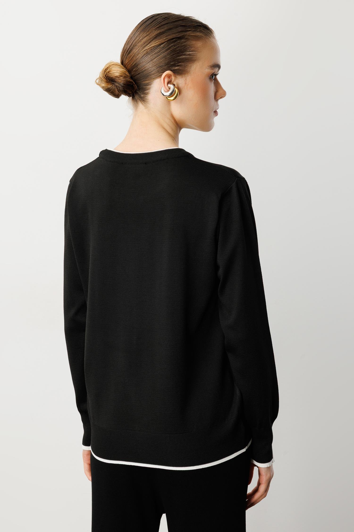 Biye Detaylı Basic Triko Kazak-SİYAH