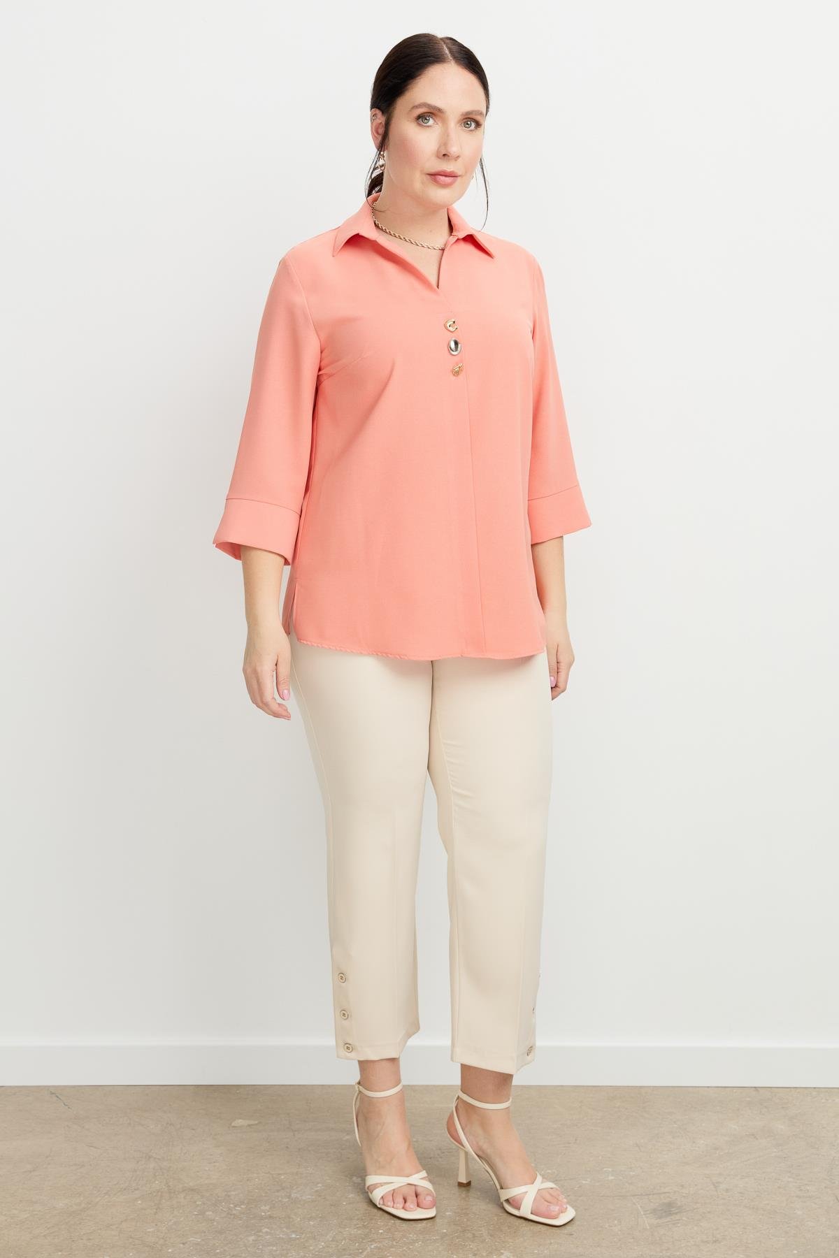 Büyük Beden Broş Detaylı Gömlek-ŞEFTALİ