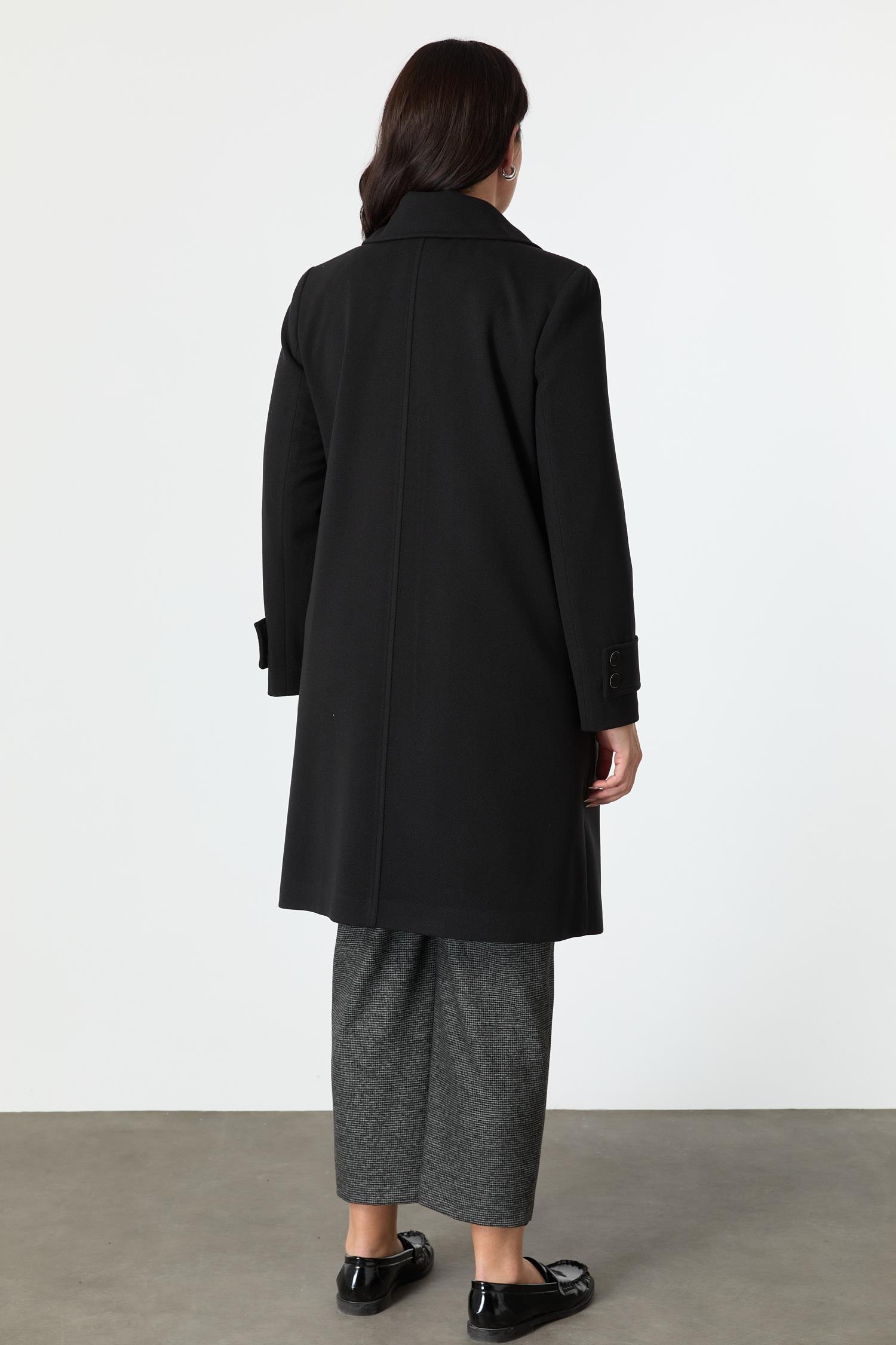 Büyük Beden Cep Detaylı Kaban-SİYAH