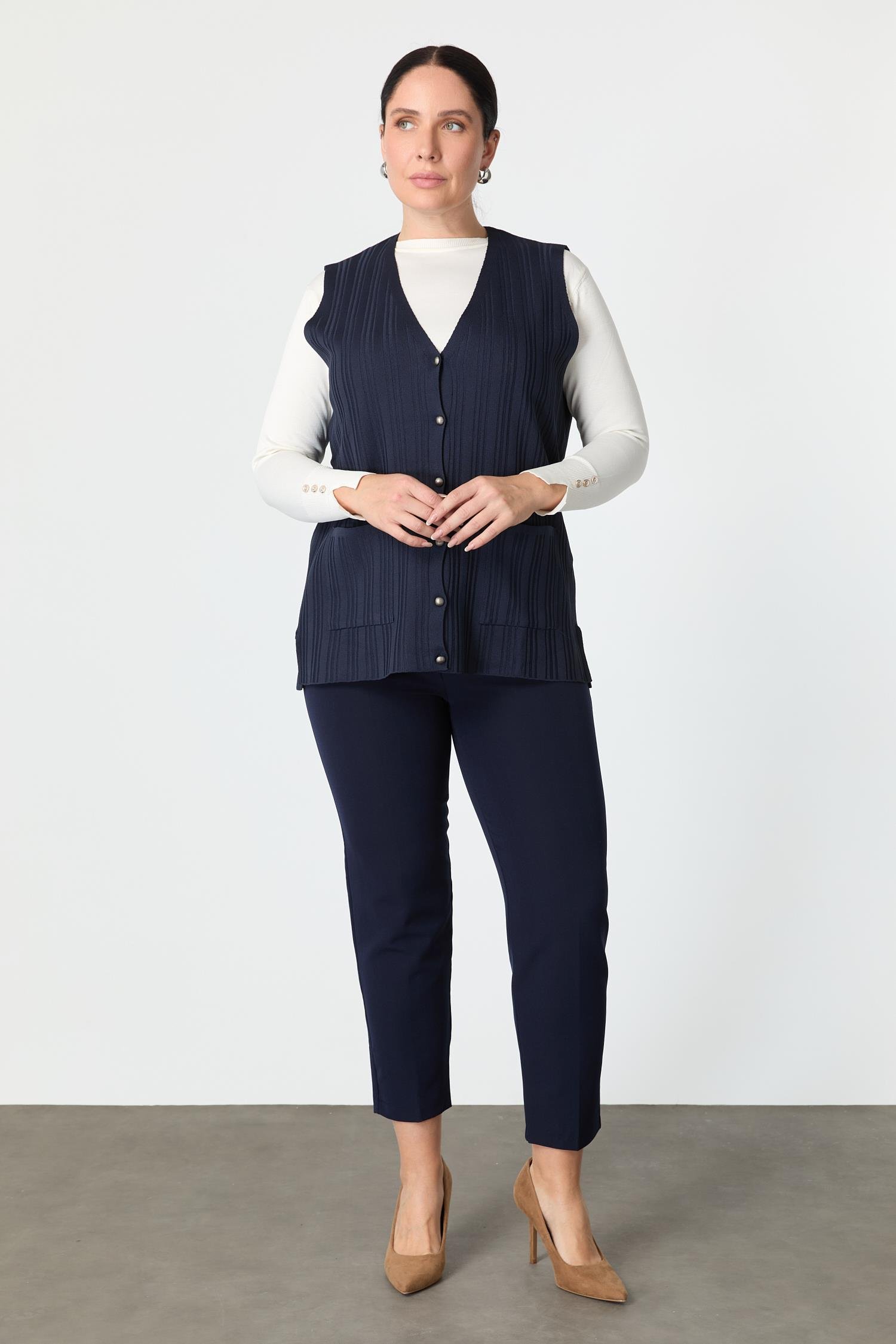 Büyük Beden Cep Detaylı Triko Yelek-LACI