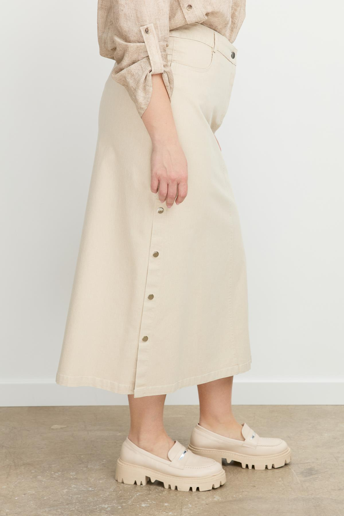 Büyük Beden Çıtçıt Detaylı Kot Etek-BEJ