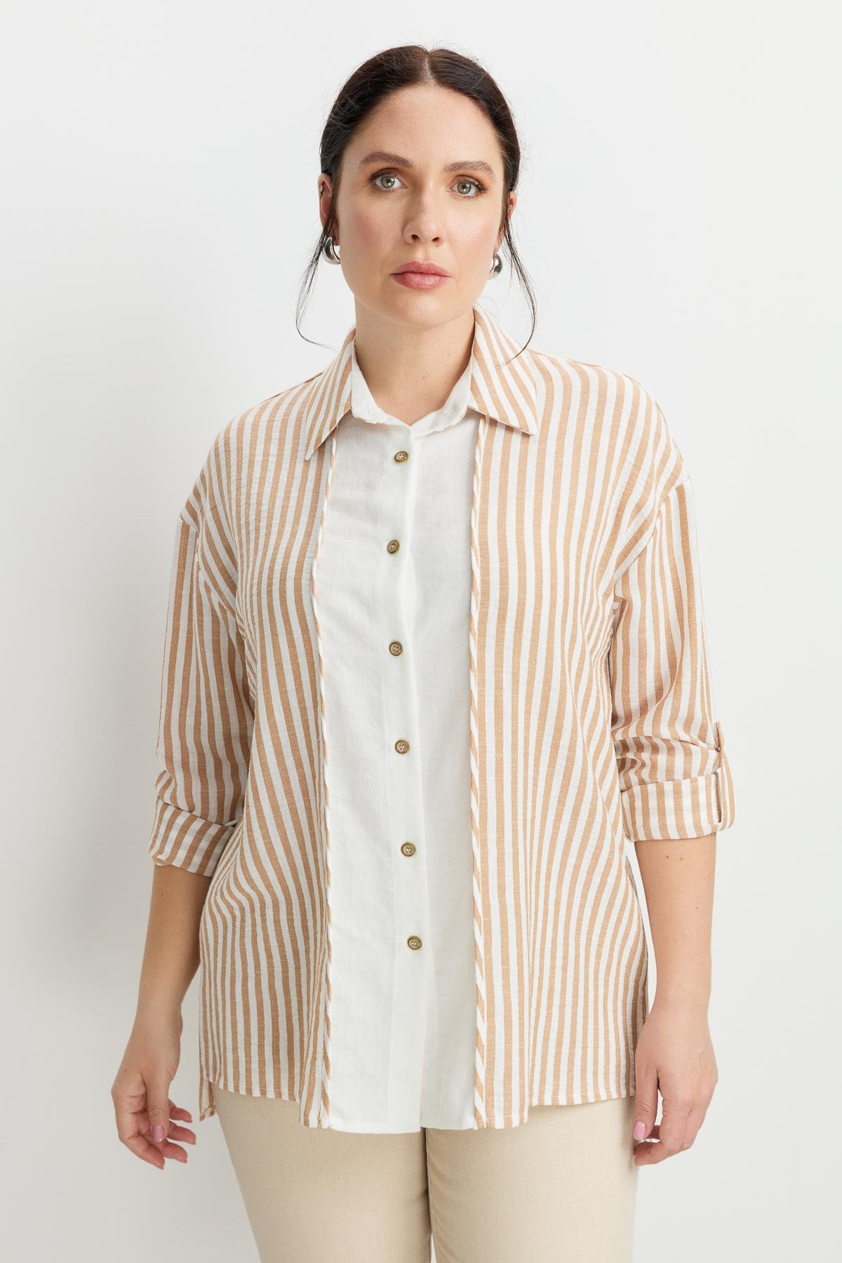 Büyük Beden Çizgi Detaylı Gömlek-CAMEL