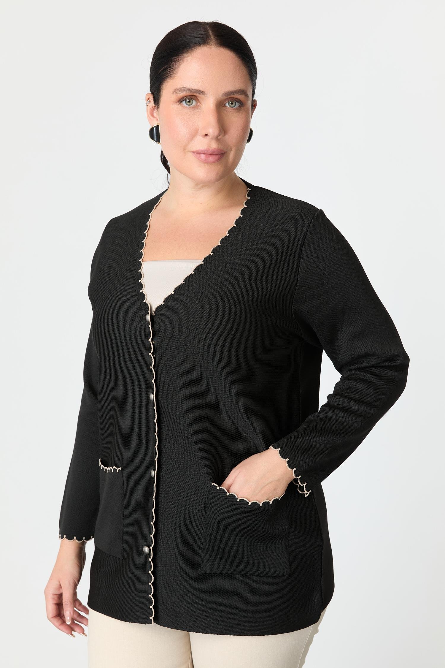 Büyük Beden Düğme Detay Triko Hırka-SİYAH