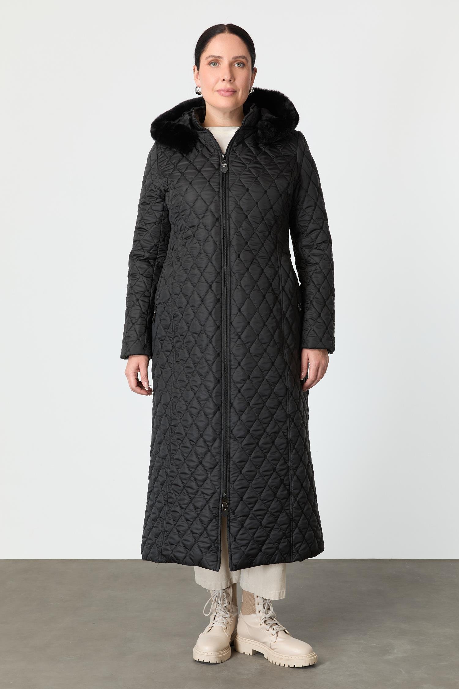 Büyük Beden Kapüşonlu Kapitone Kaban-SİYAH