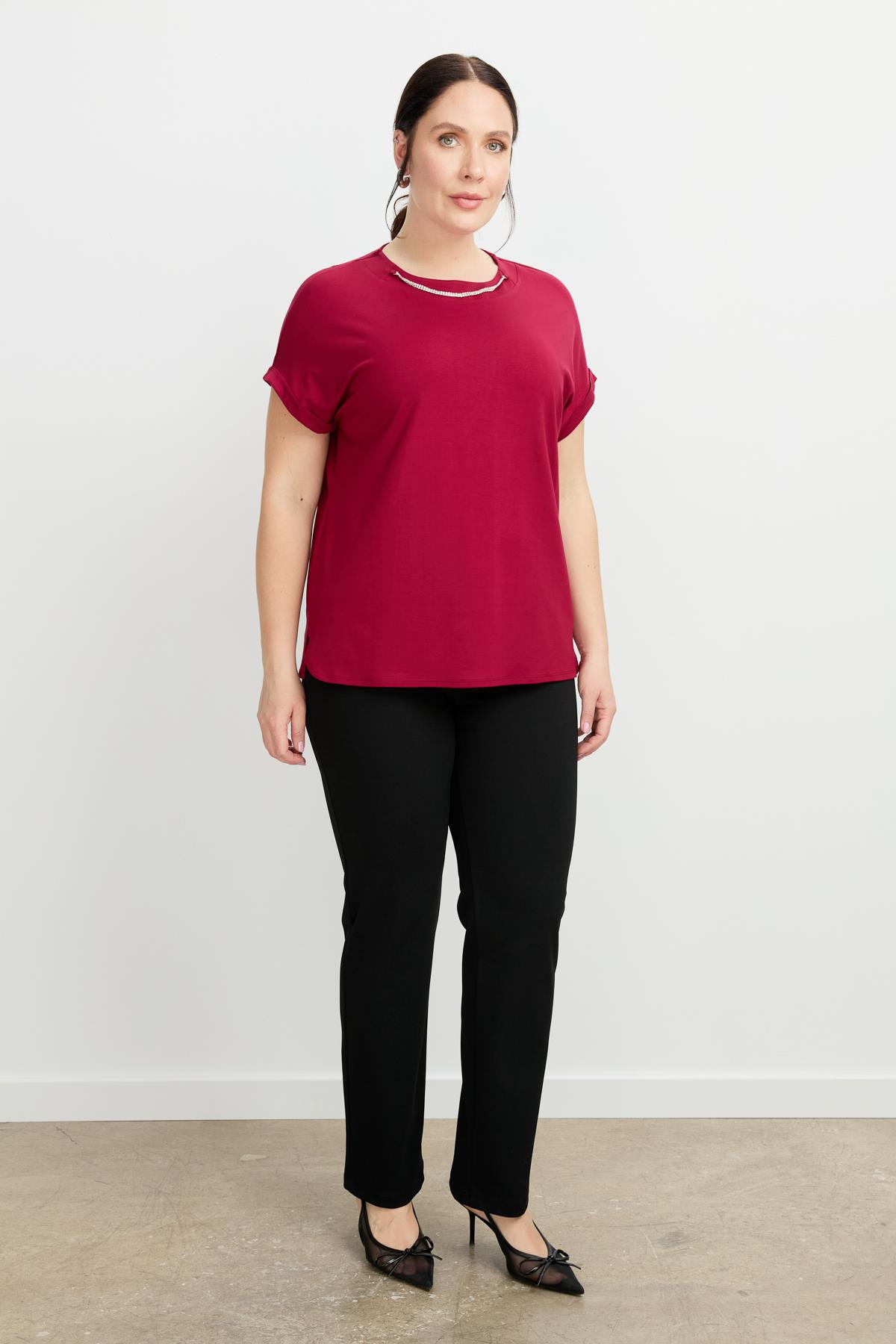 Büyük Beden Kolye Detaylı Bluz-MÜRDÜM