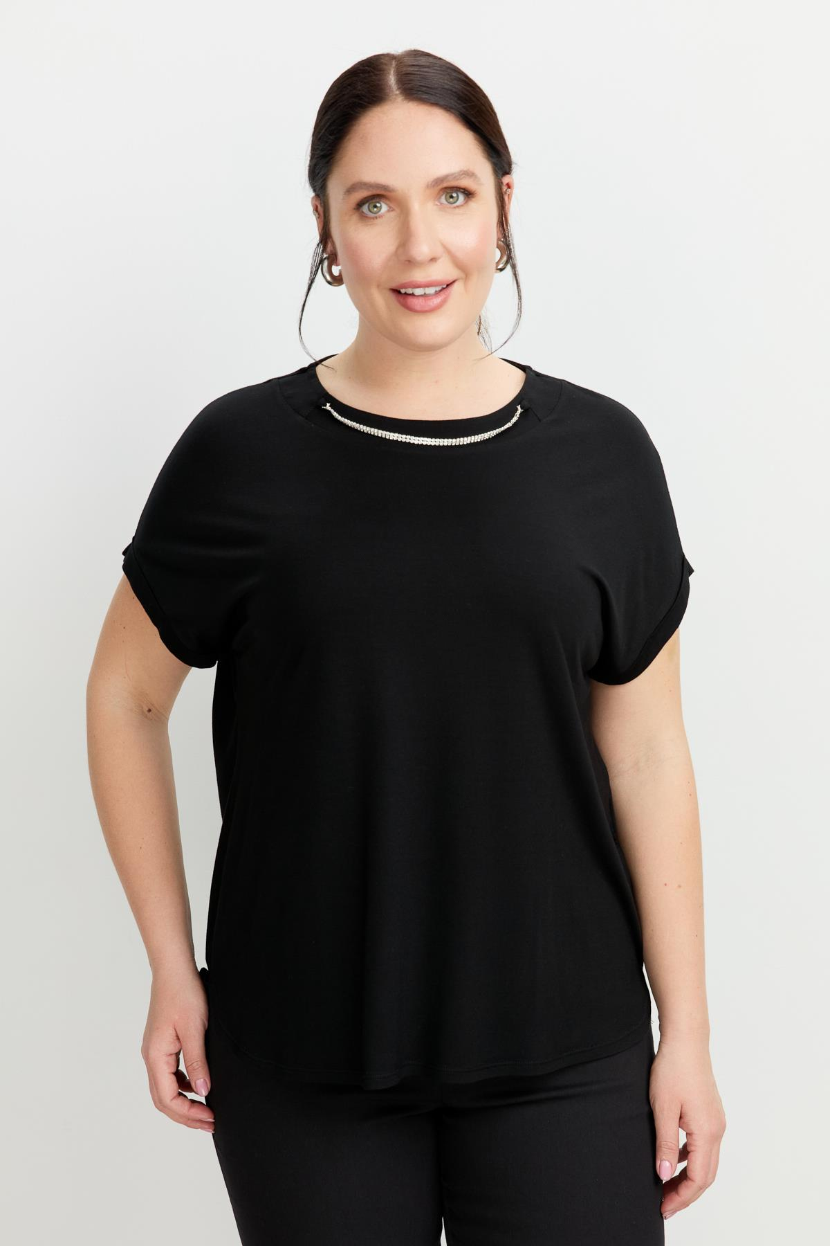 Büyük Beden Kolye Detaylı Bluz-SİYAH