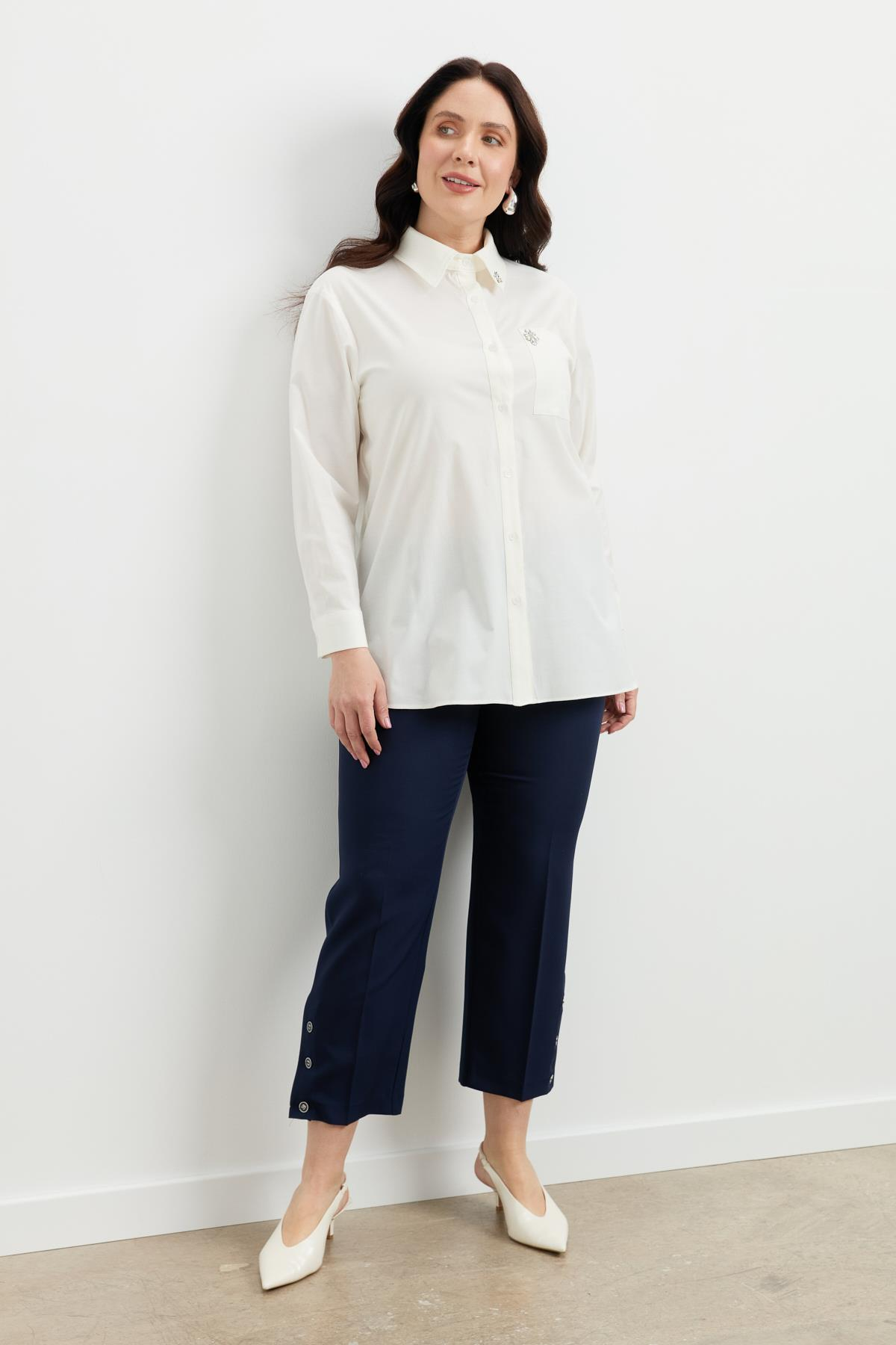 Büyük Beden Taş Detay Gömlek-KEMIK