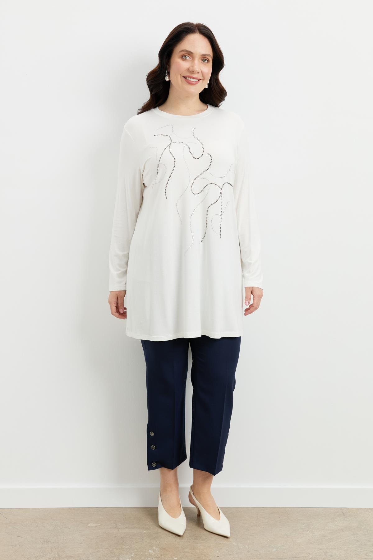 Büyük Beden Taş Detaylı Bluz-KEMIK