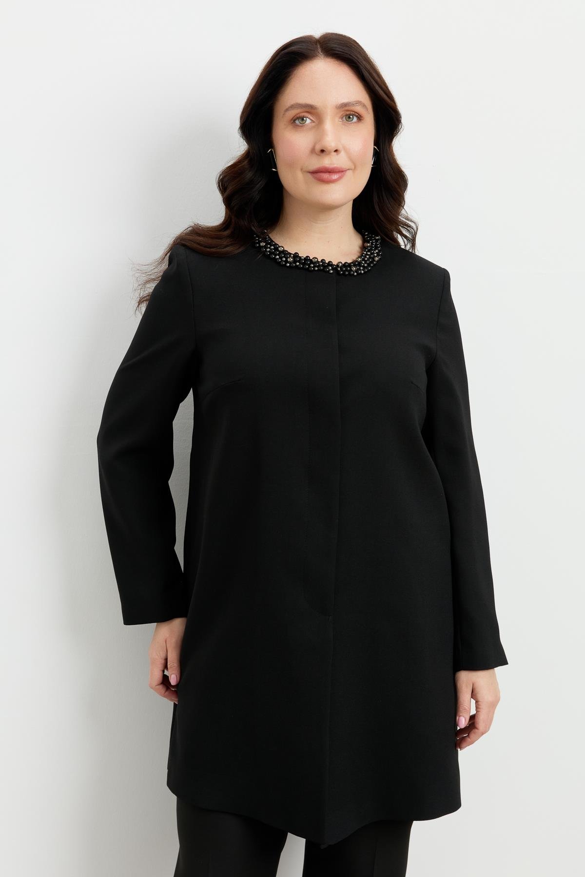 Büyük Beden Yaka Detaylı Ceket-SİYAH