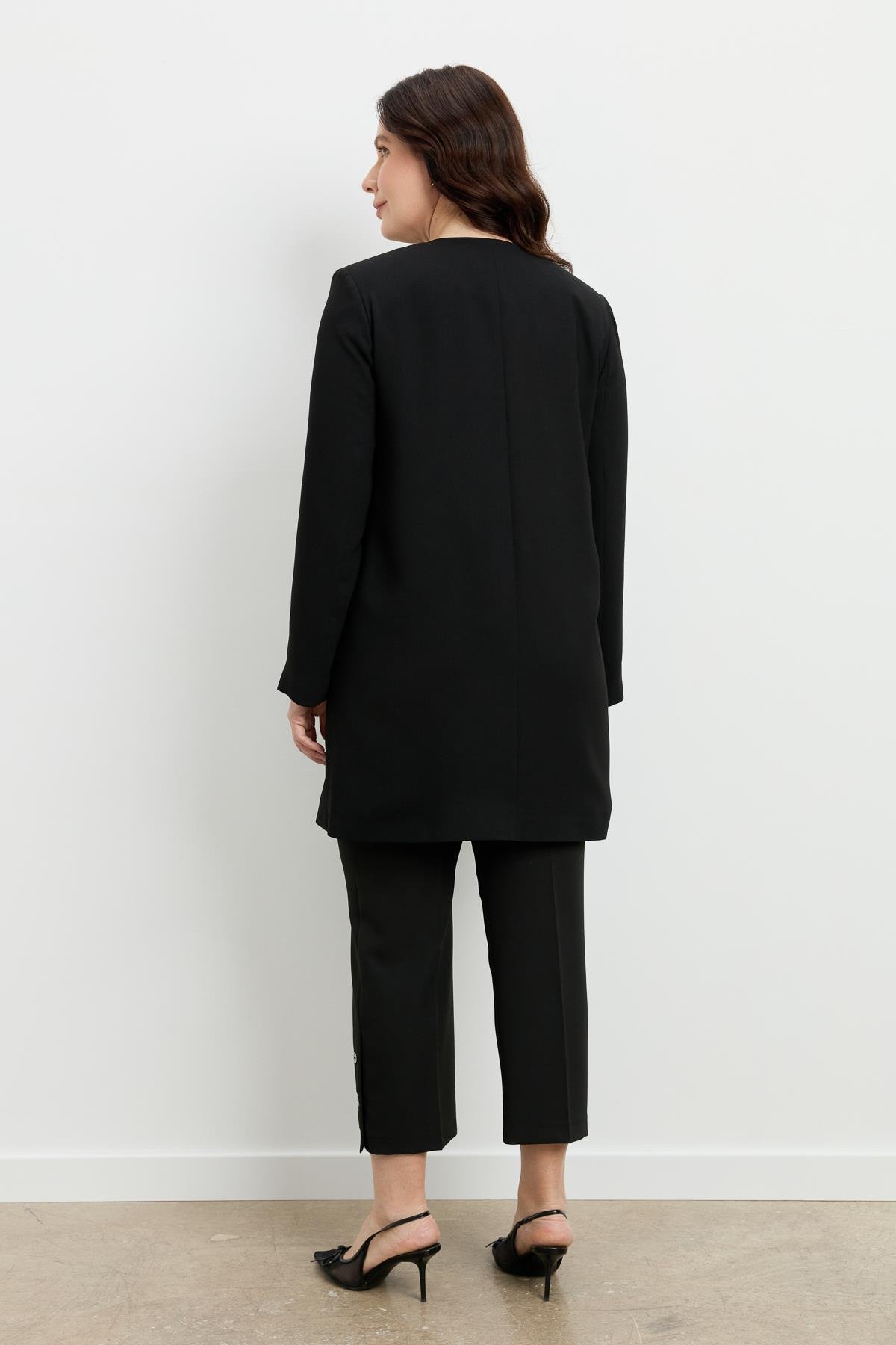 Büyük Beden Yaka Detaylı Ceket-SİYAH