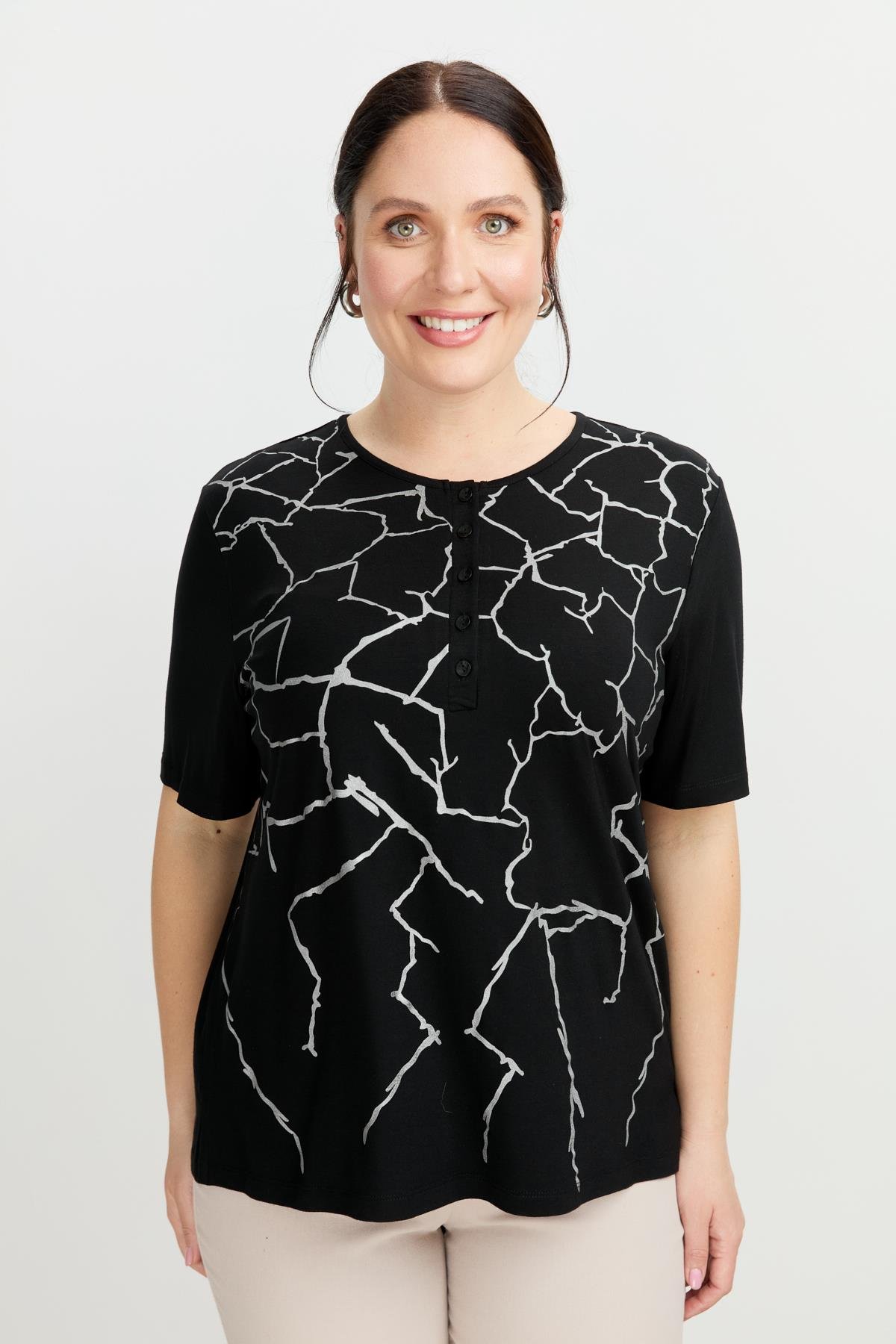 Büyük Beden Yakası Düğmeli Bluz-SİYAH