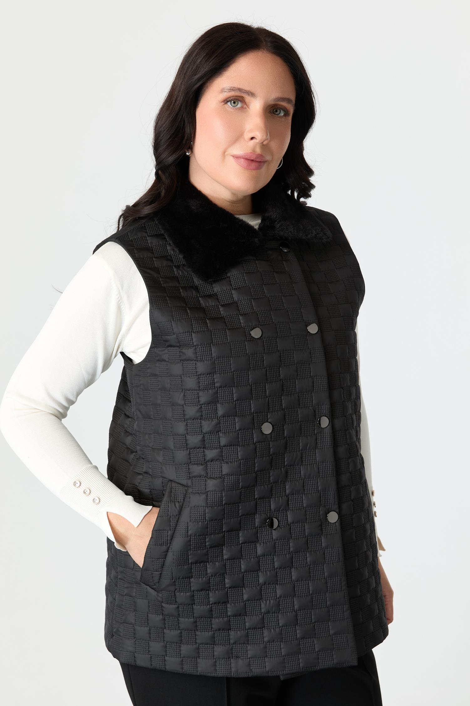 Büyük Beden Yakası Kürklü Kapitone Yelek-SİYAH