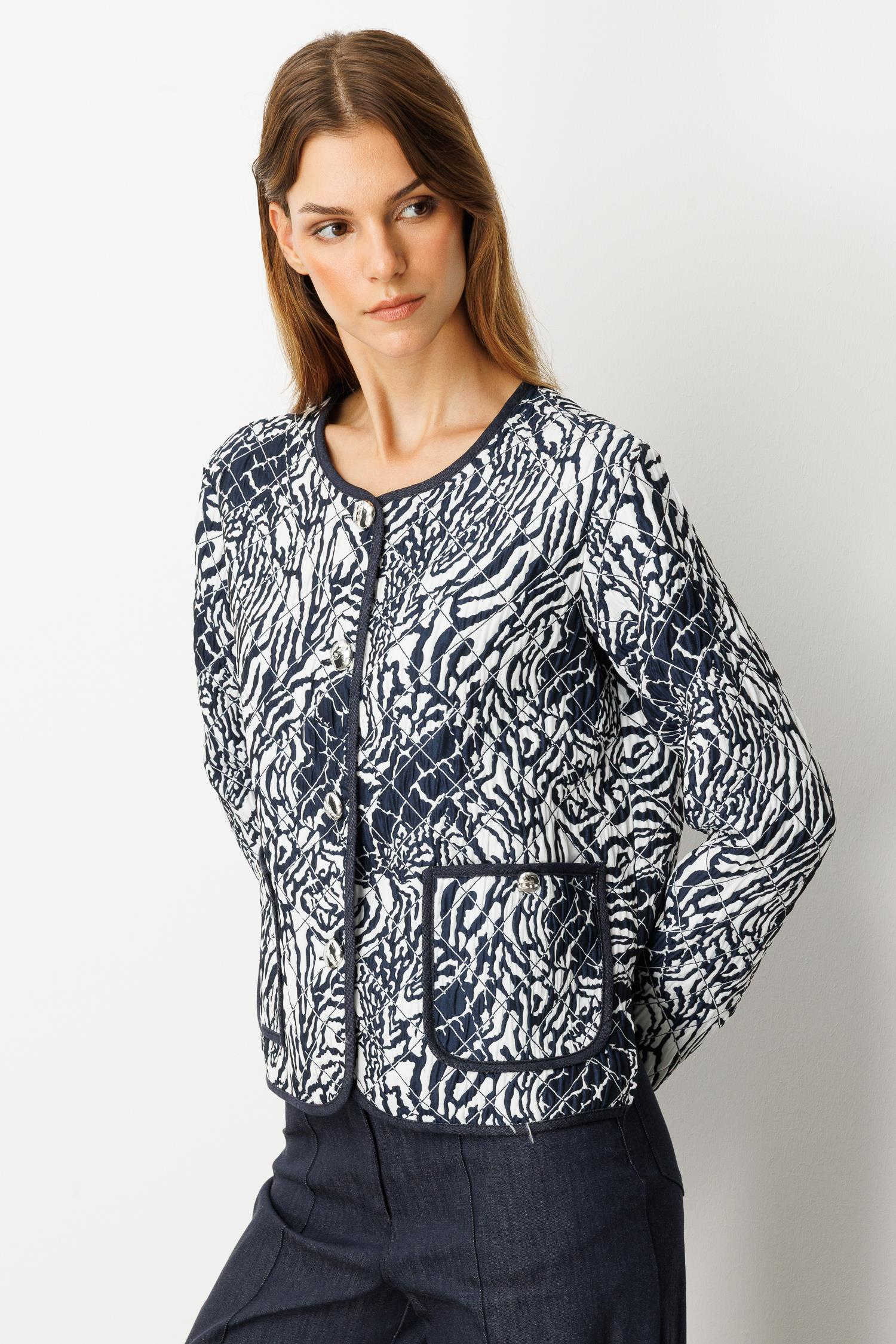 Cep Detay Desenli Kapitone Ceket-LACI