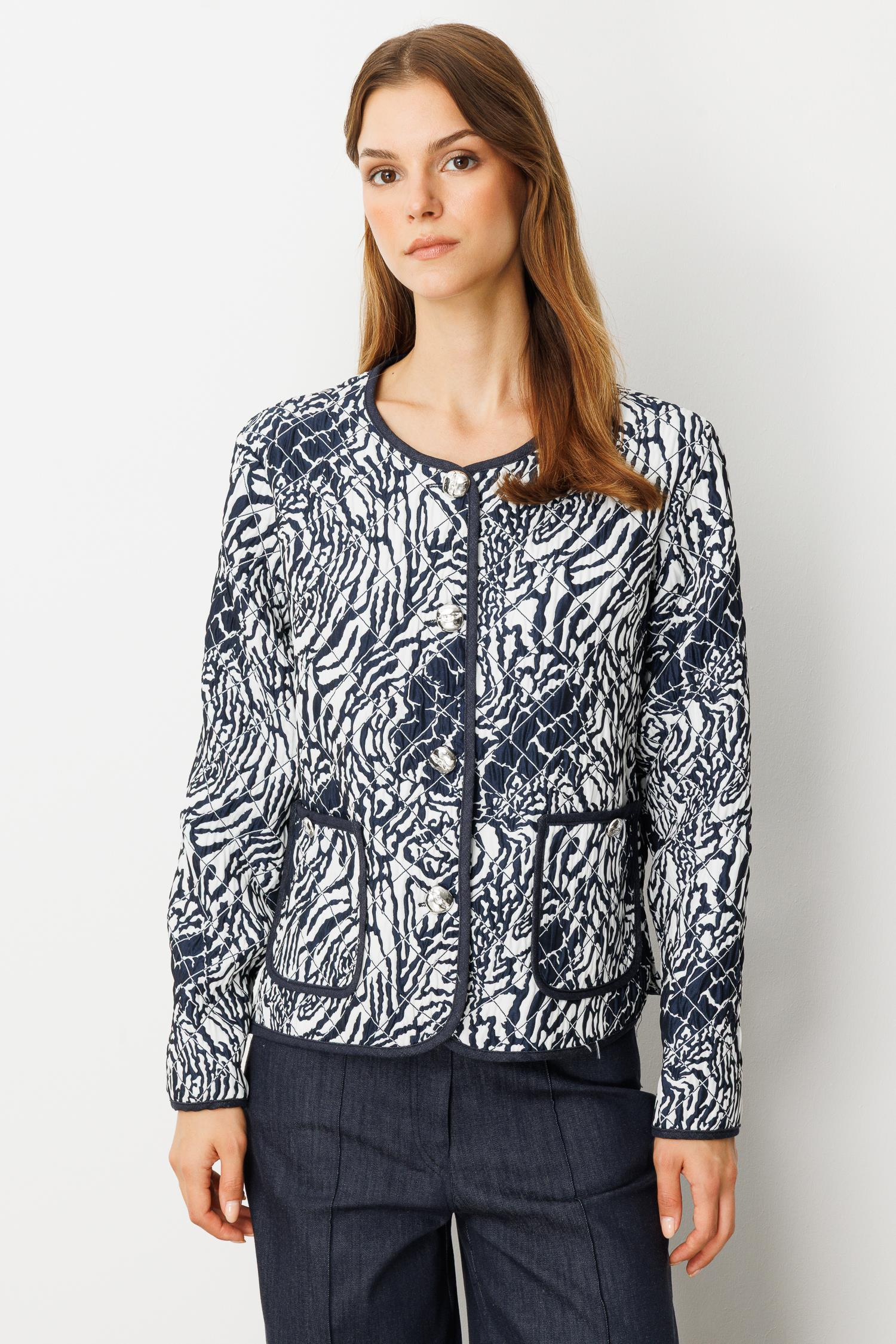 Cep Detay Desenli Kapitone Ceket-LACI