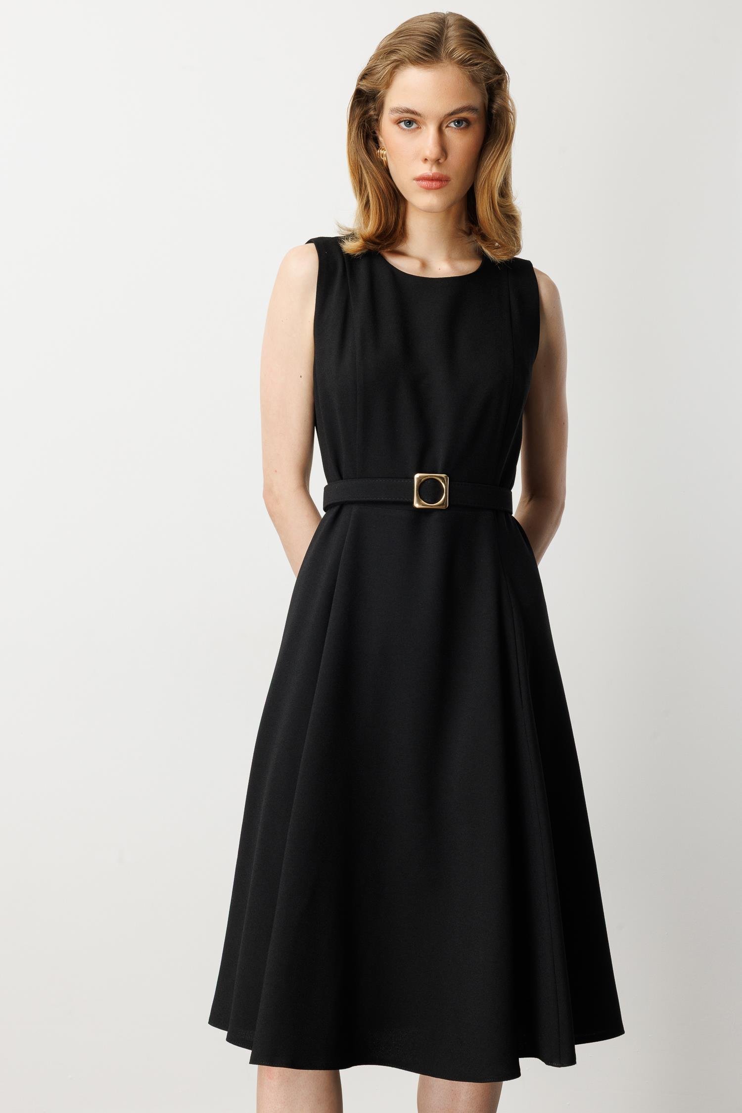 Cep Detaylı Kolsuz Krep Elbise-SİYAH