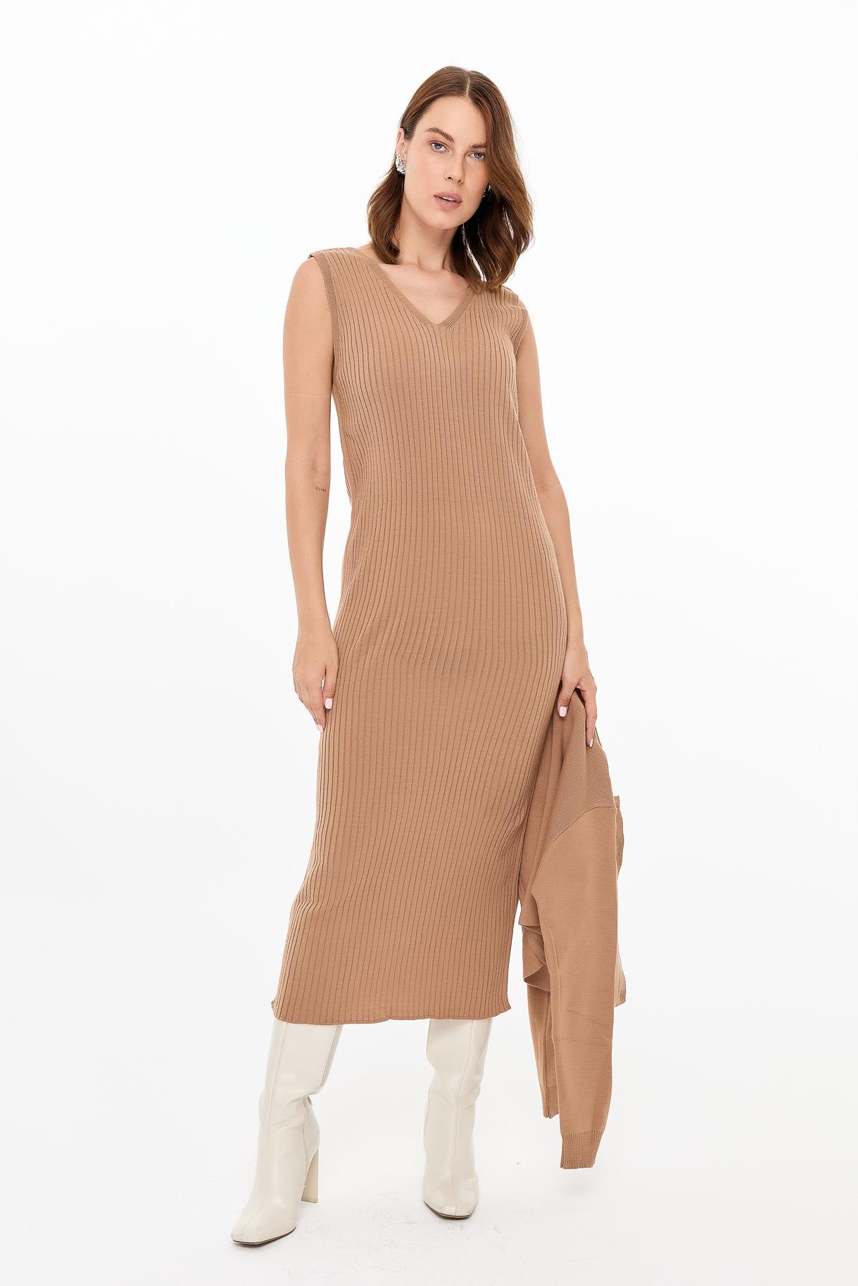 Cepli Ceket ve Triko Elbiseli Takım - CAMEL