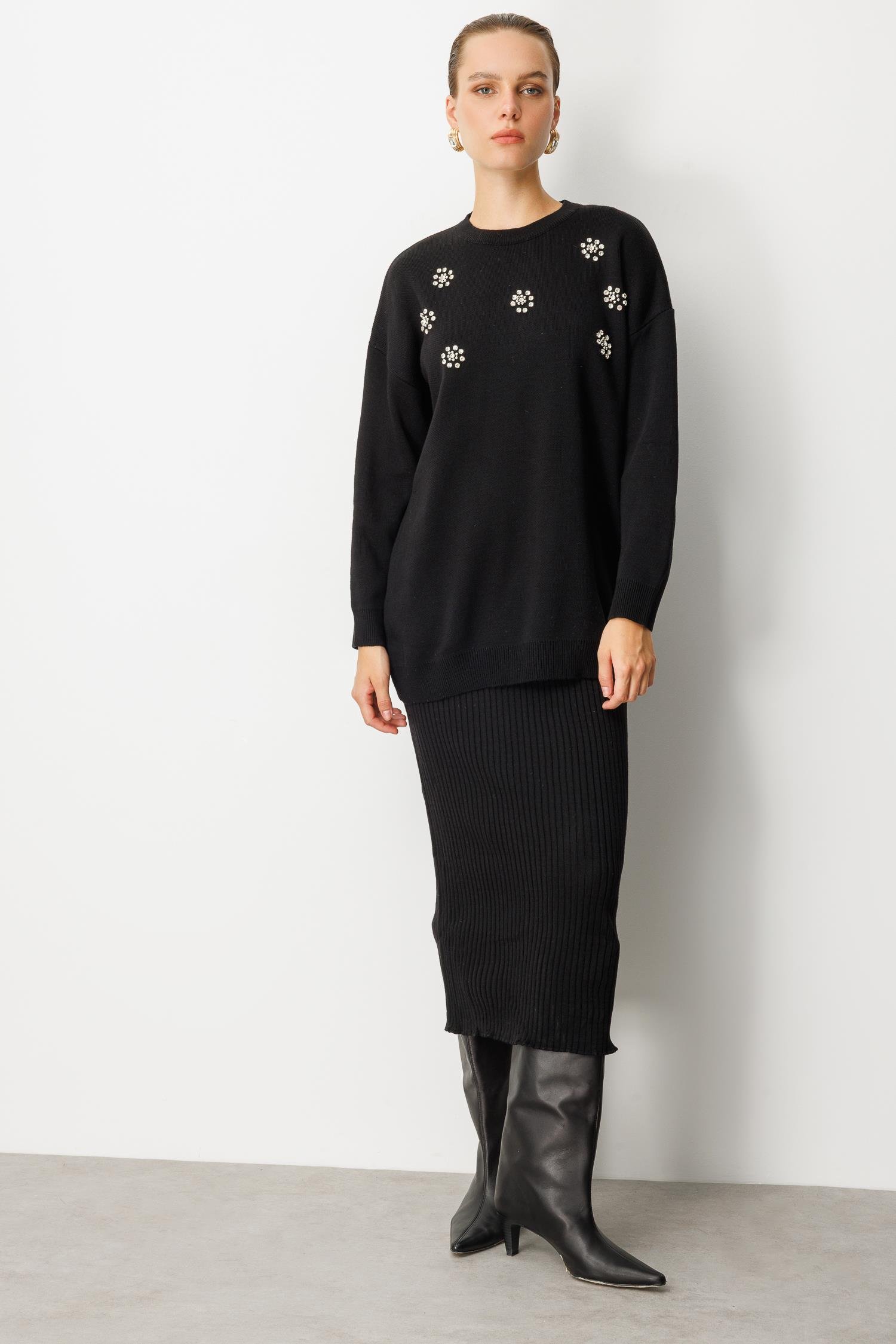 Çiçek Taş Detaylı Triko Tunik Kazak-SİYAH