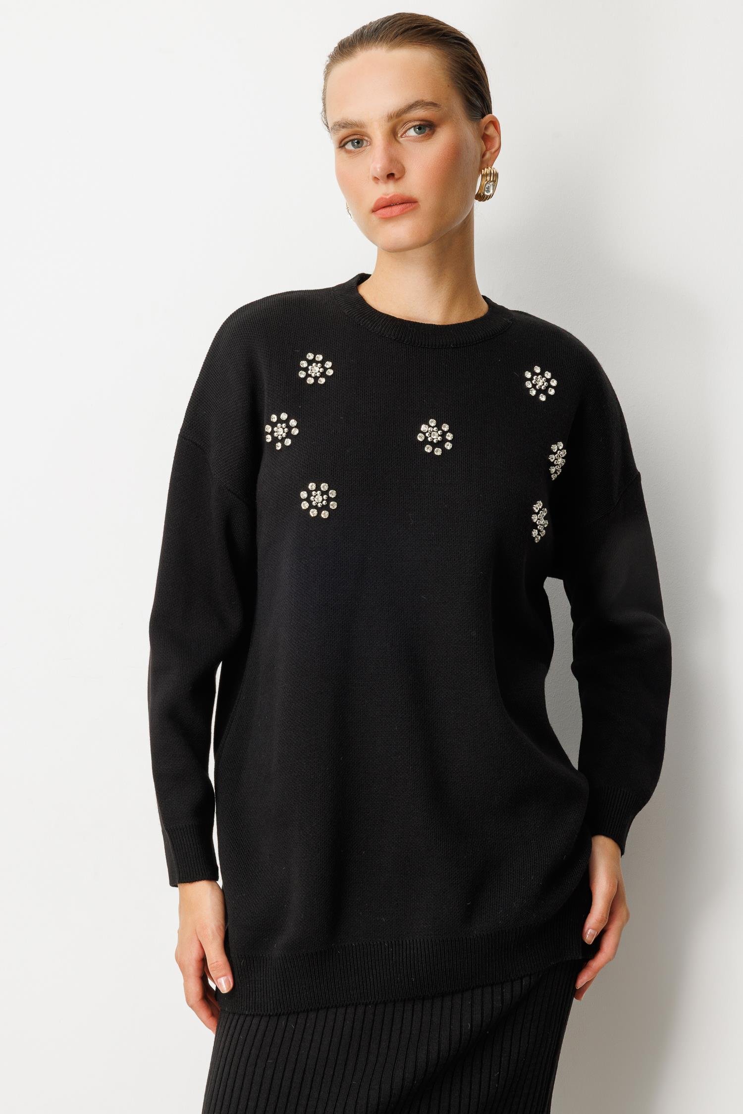 Çiçek Taş Detaylı Triko Tunik Kazak-SİYAH