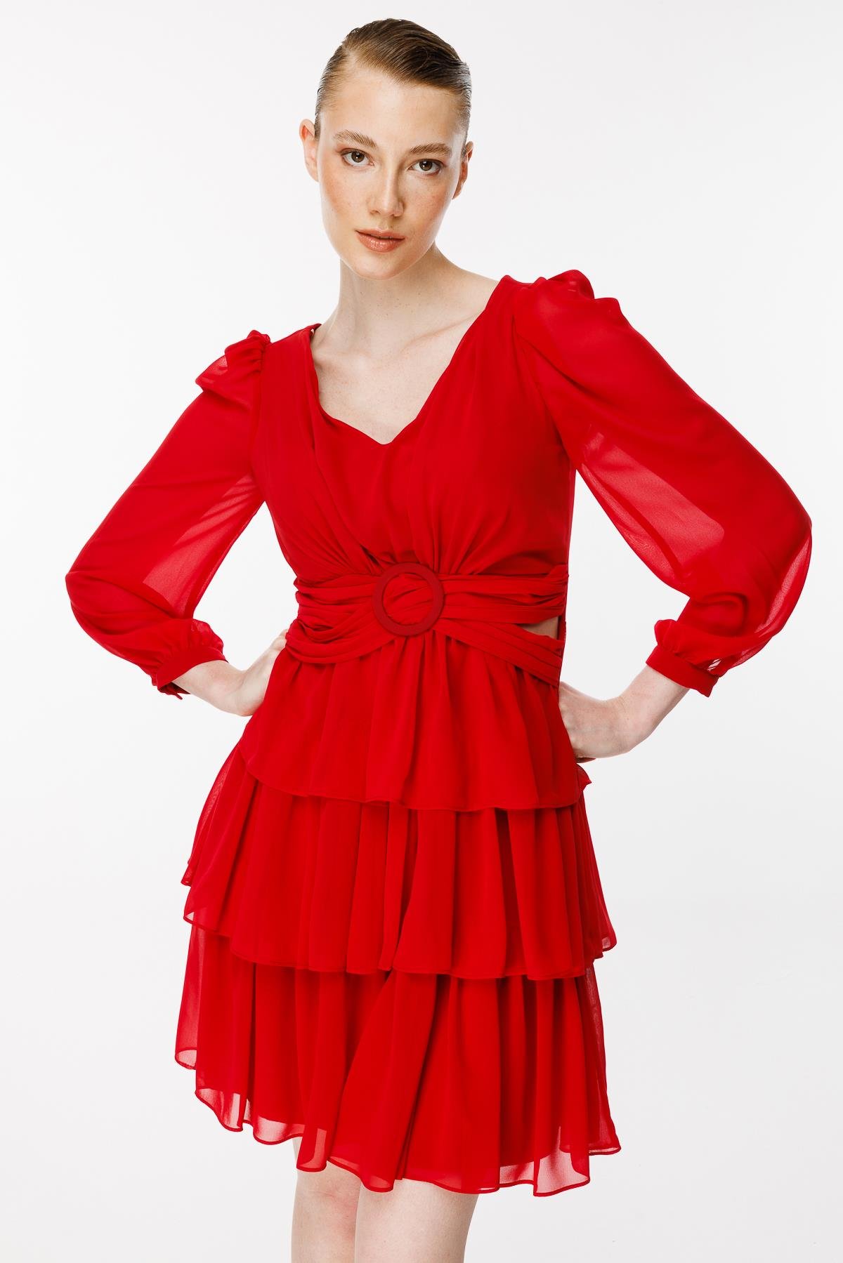 Cut Out Detaylı Kat Kat Kısa Abiye Elbise - KIRMIZI