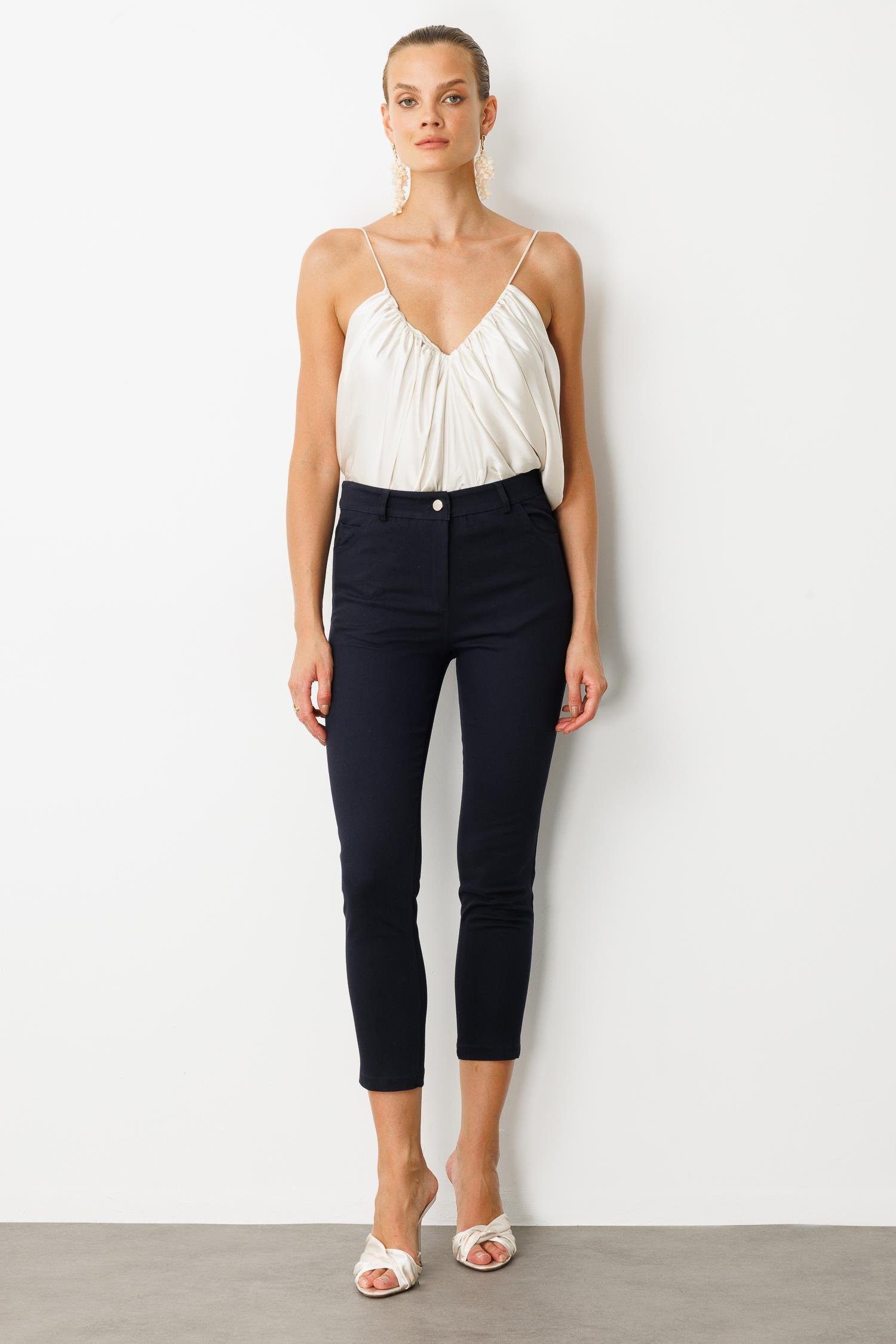 Dar Paça Pamuk Pantolon-LACI