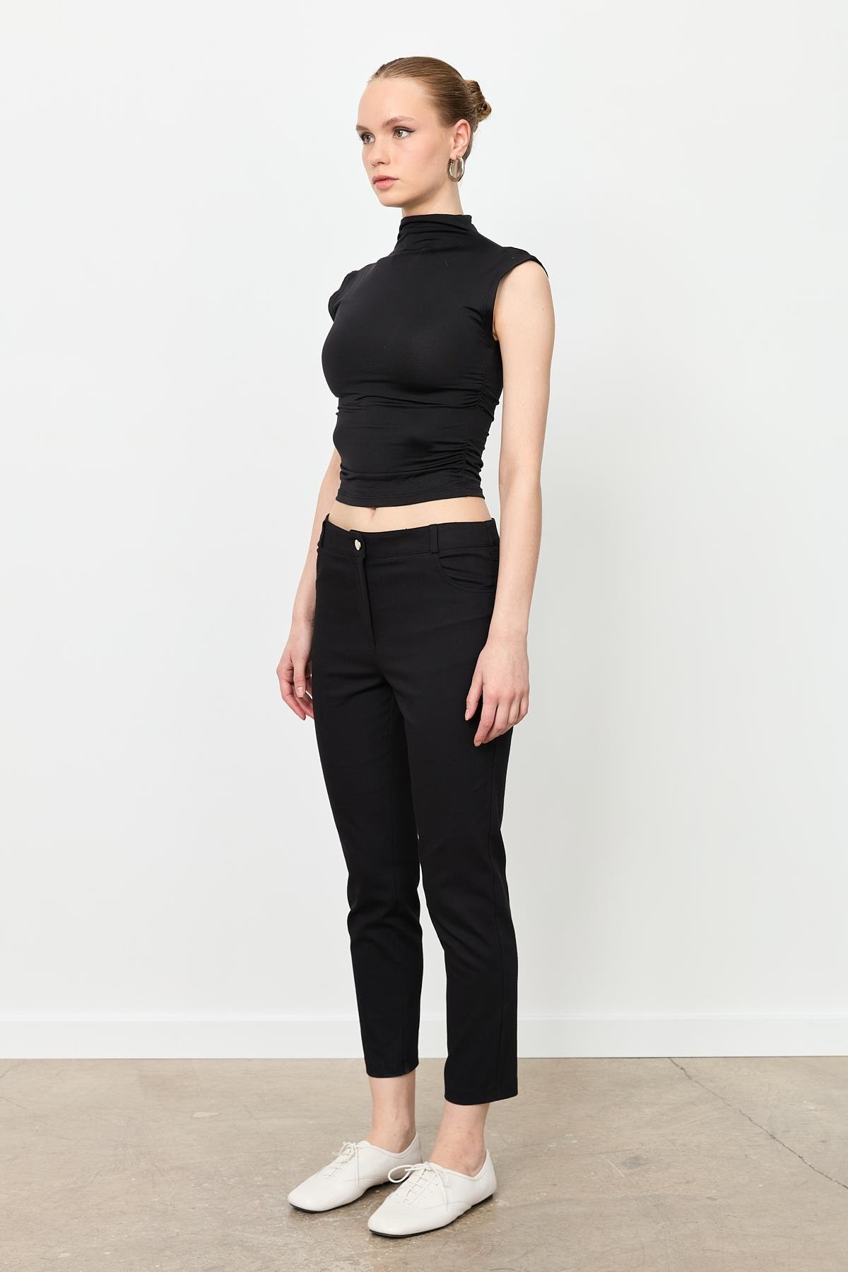 Dar Paça Pamuk Pantolon-SİYAH