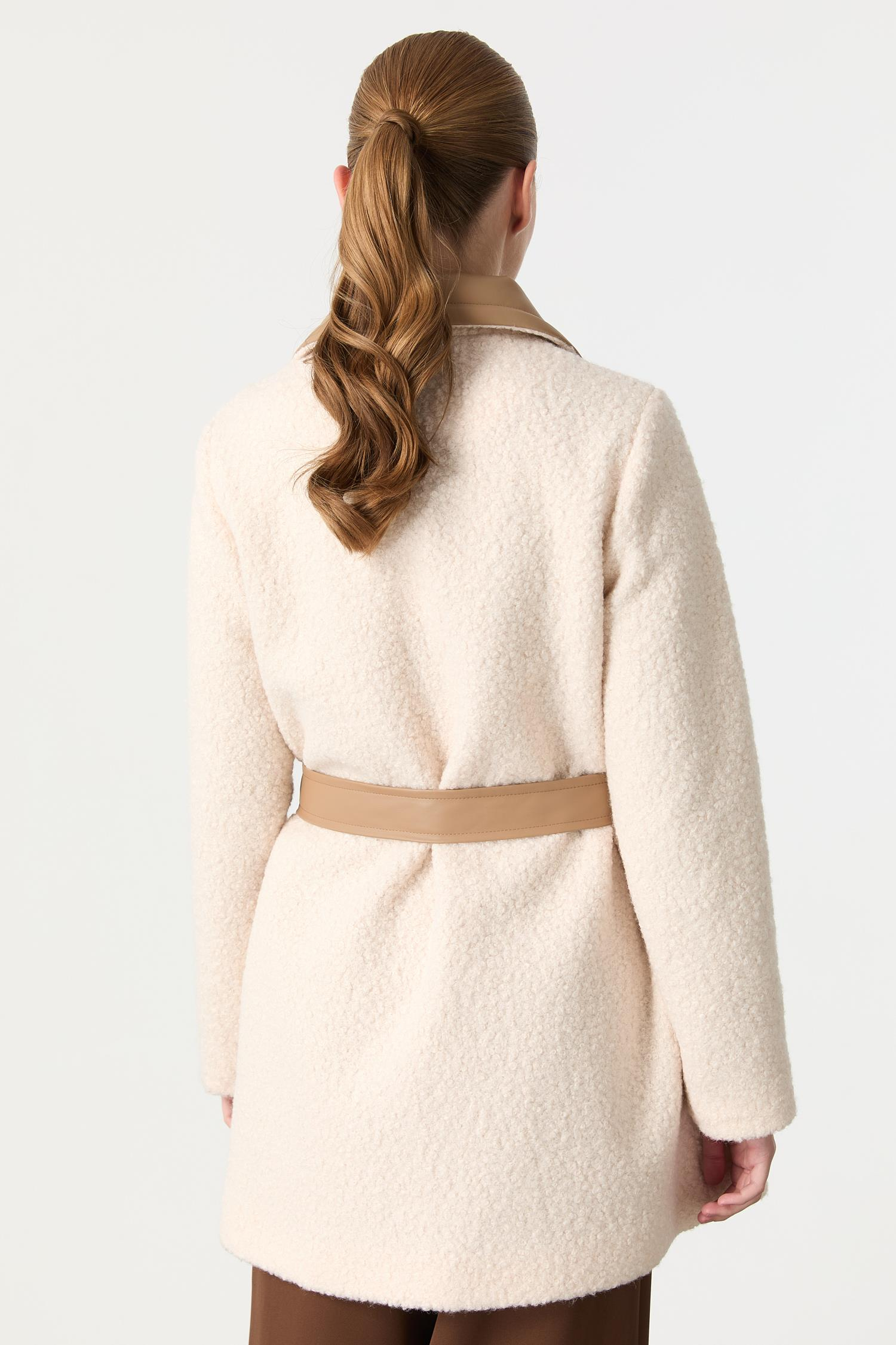 Deri Kuşak Detaylı Buklet Kaban-KREM