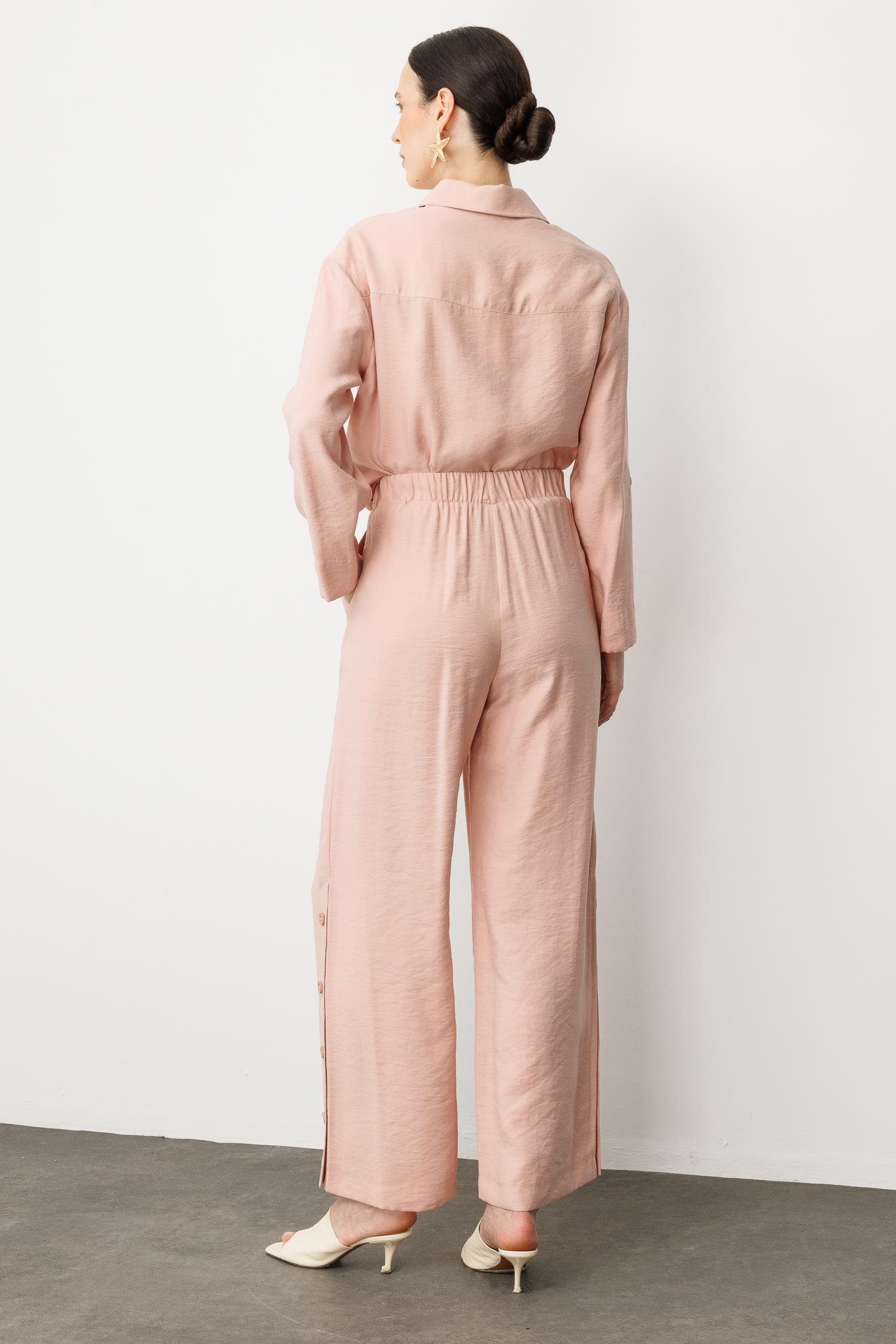 Düğme Detaylı Bol Paça Pantolon-PUDRA