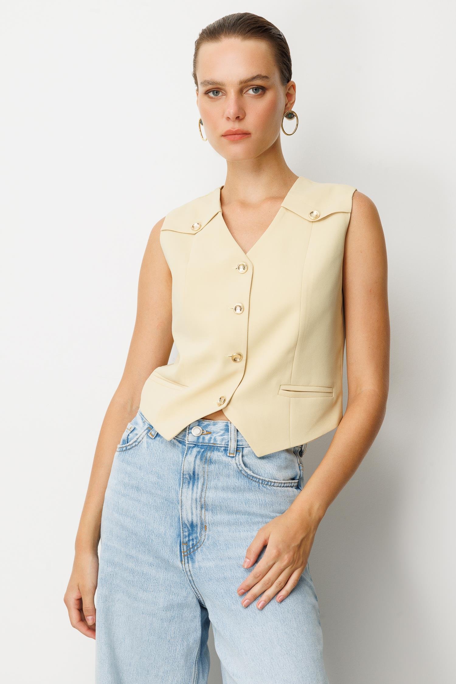 Düğme Detaylı Krep Kumaş Yelek-SARI