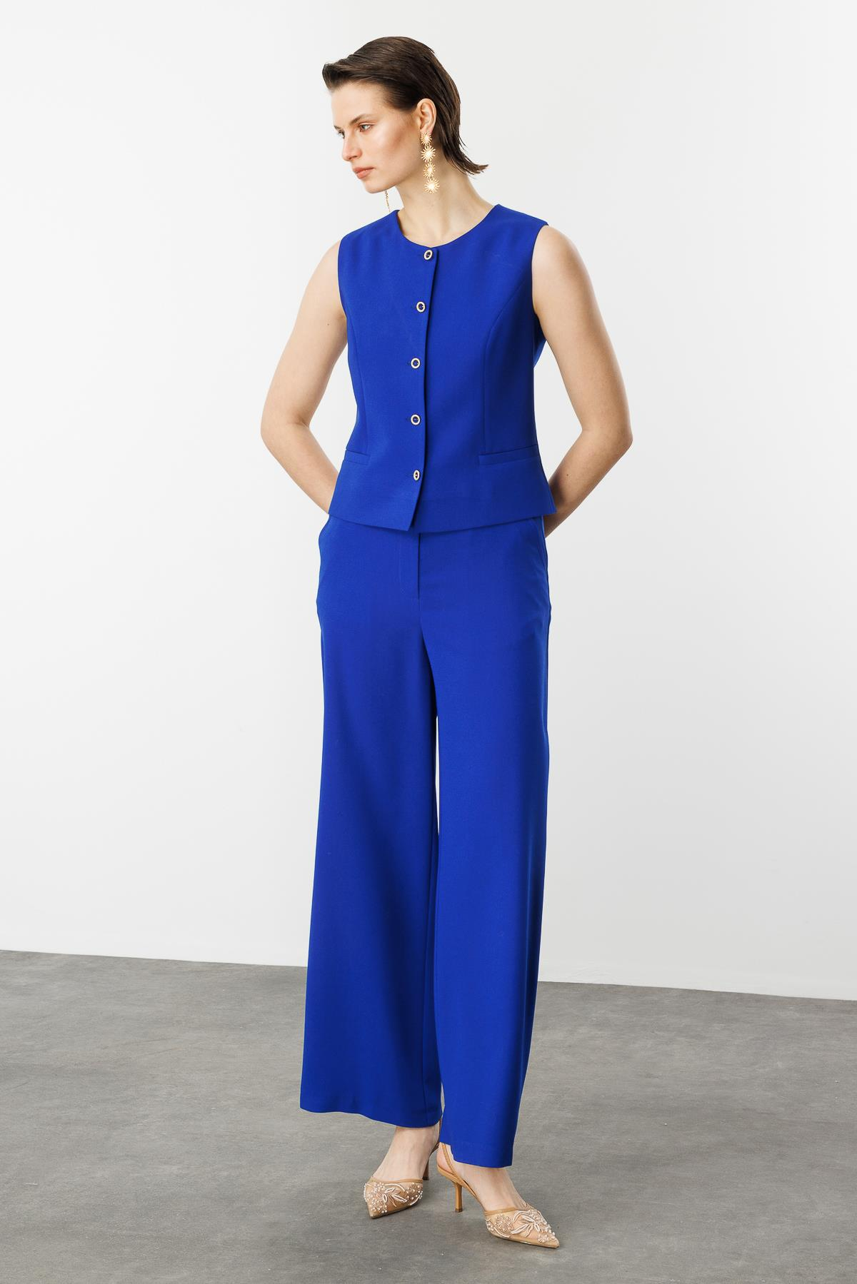 Düğme Detaylı Krep Yelek-SAX