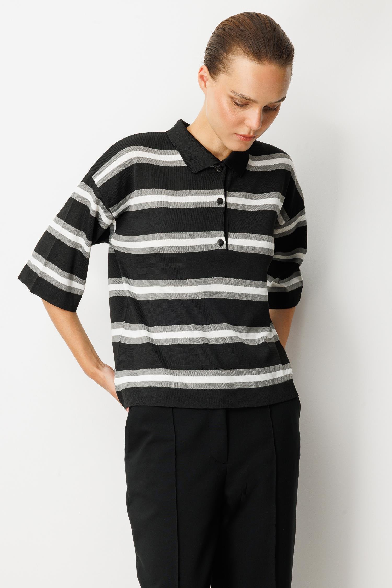 Düğme Detaylı Truvakar Kol Triko Kazak-SİYAH