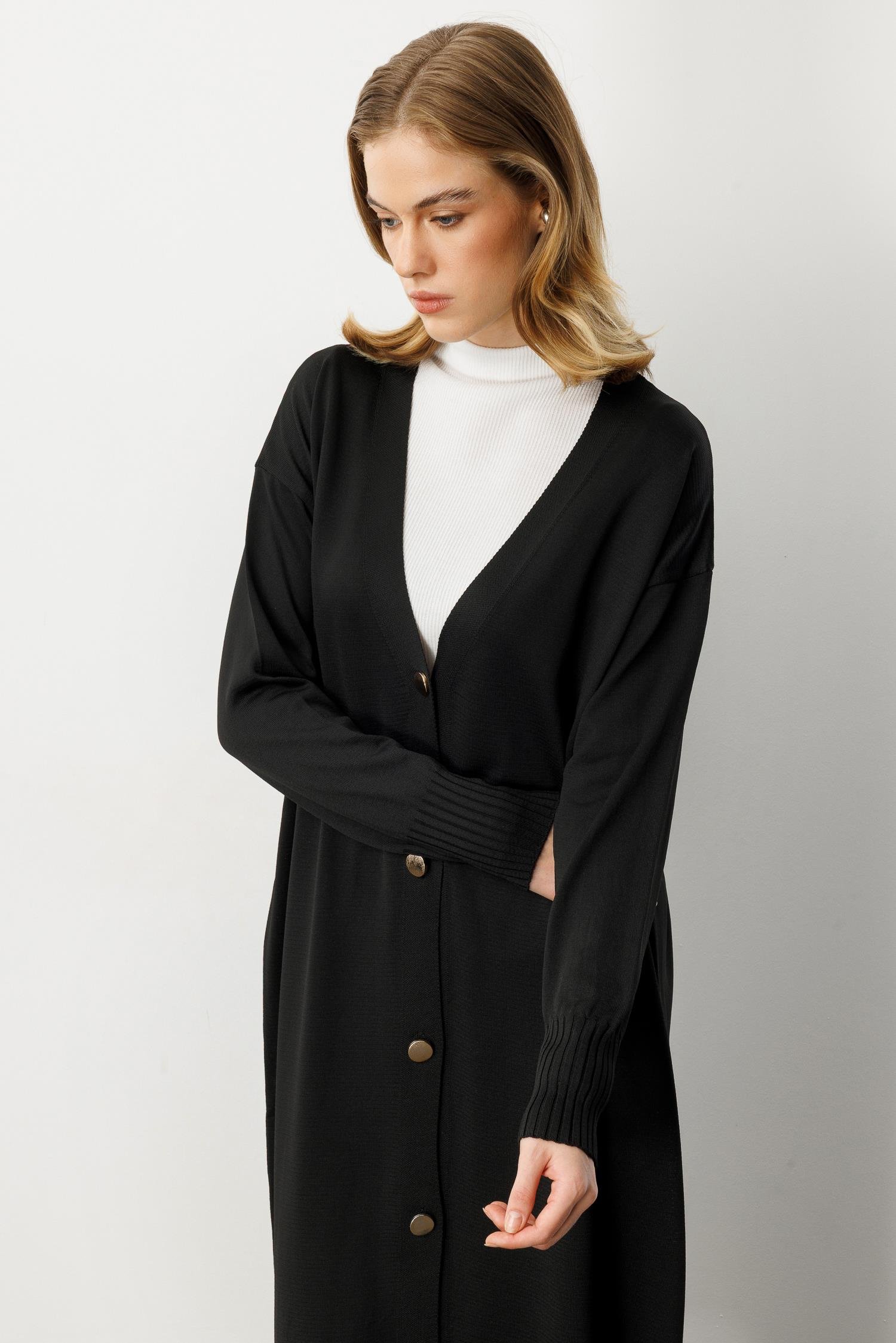 Düğme Detaylı Uzun Triko Hırka-SİYAH