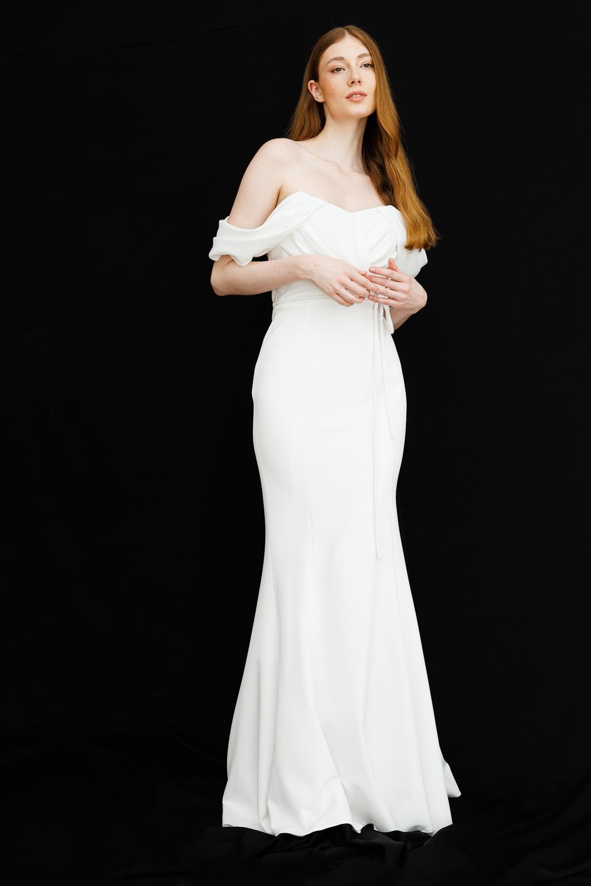 Düşük Kol Drape Detaylı Krep Abiye - EKRU