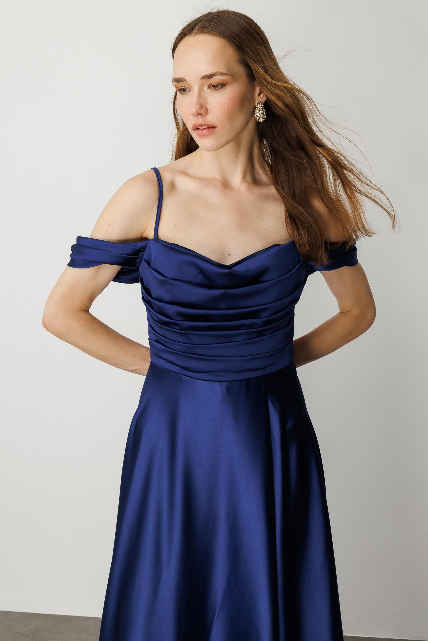 Düşük Kol Saten Abiye Elbise-LACI