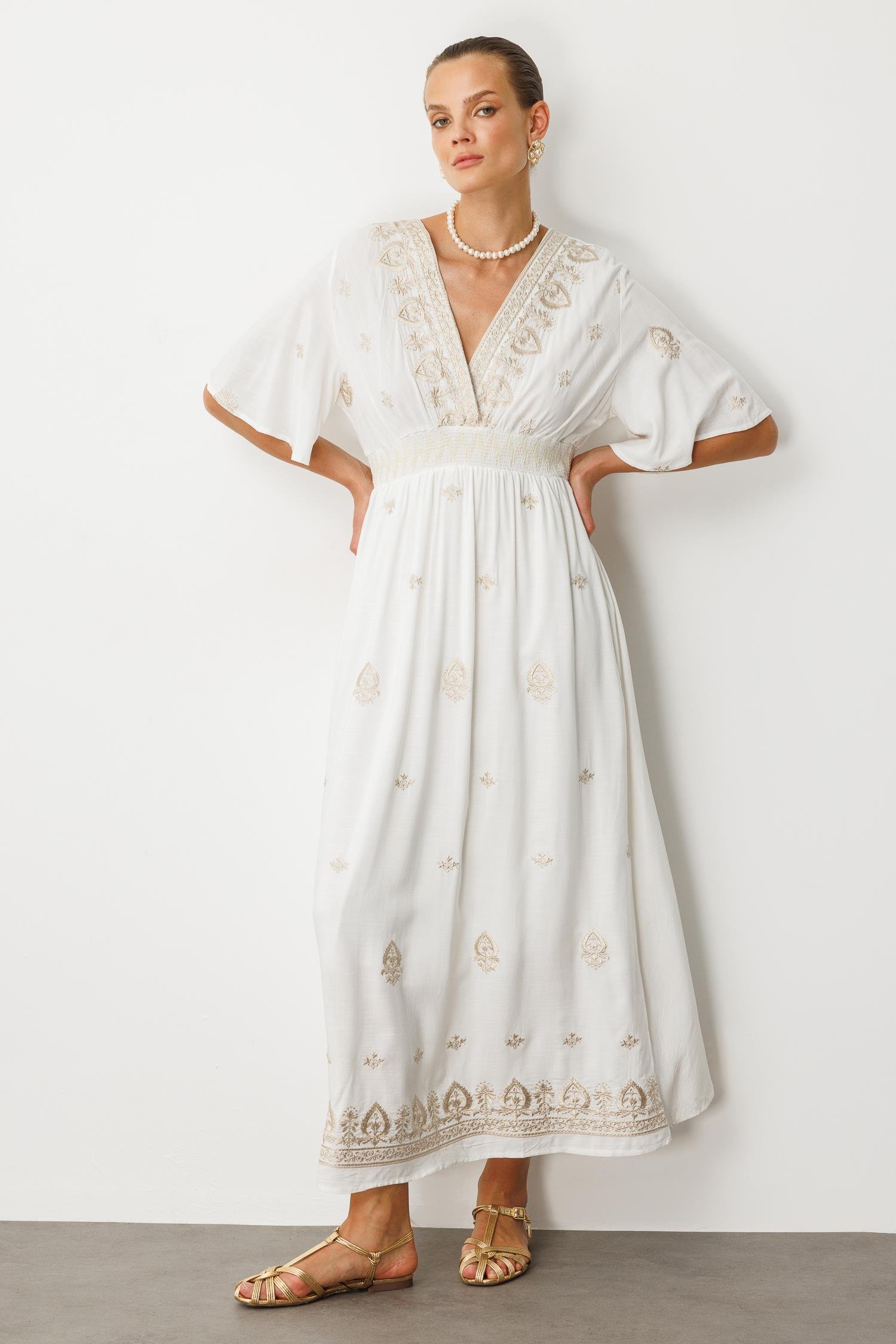 Etnik Desen İşlemeli Uzun Elbise-EKRU