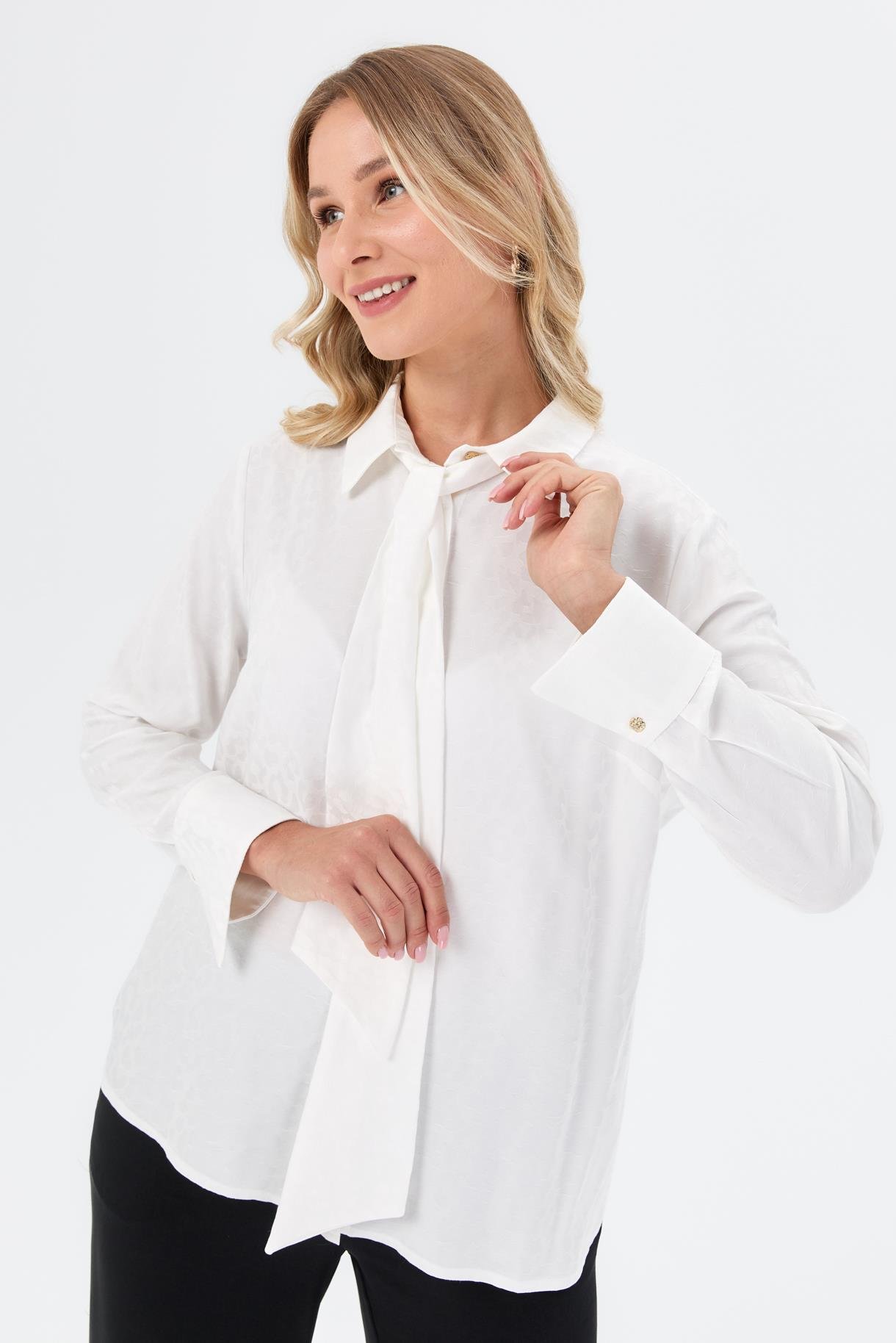 Fular Detaylı Büyük Beden Gömlek - KEMIK