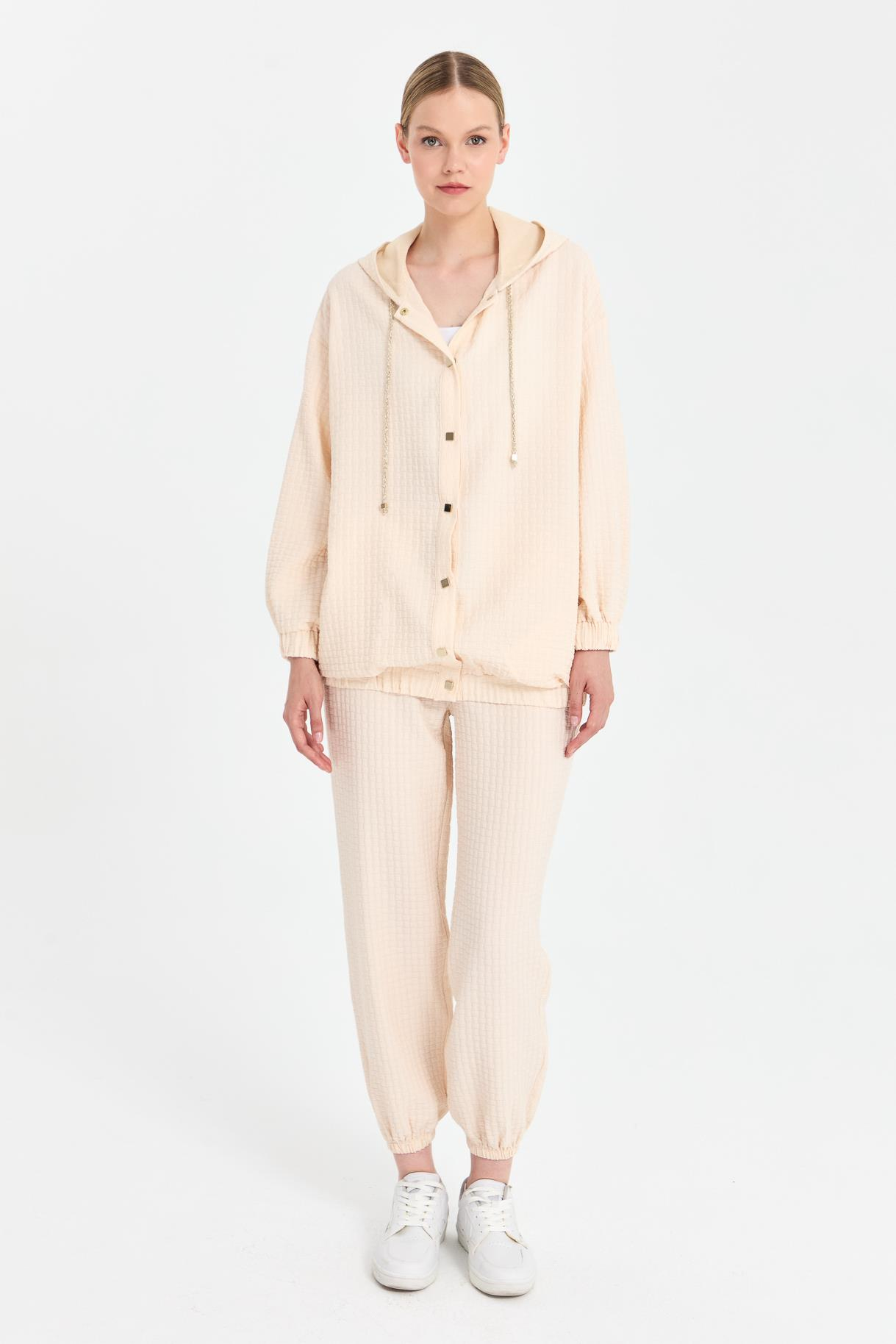 Gold İp ve Düğme Detaylı Kapüşonlu Ceket - BEJ