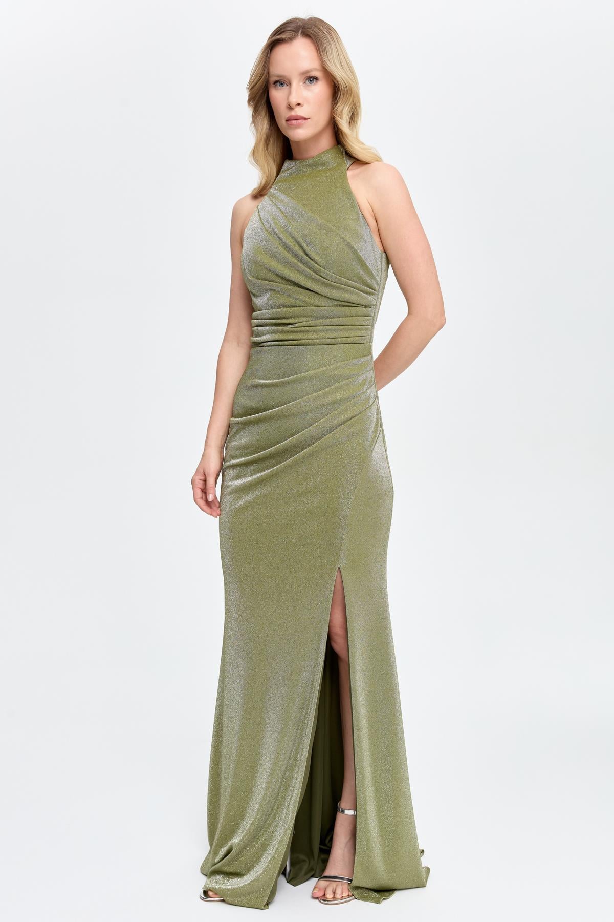 Halter Yaka Simli ve Drape Detaylı Uzun Abiye - YEŞİL