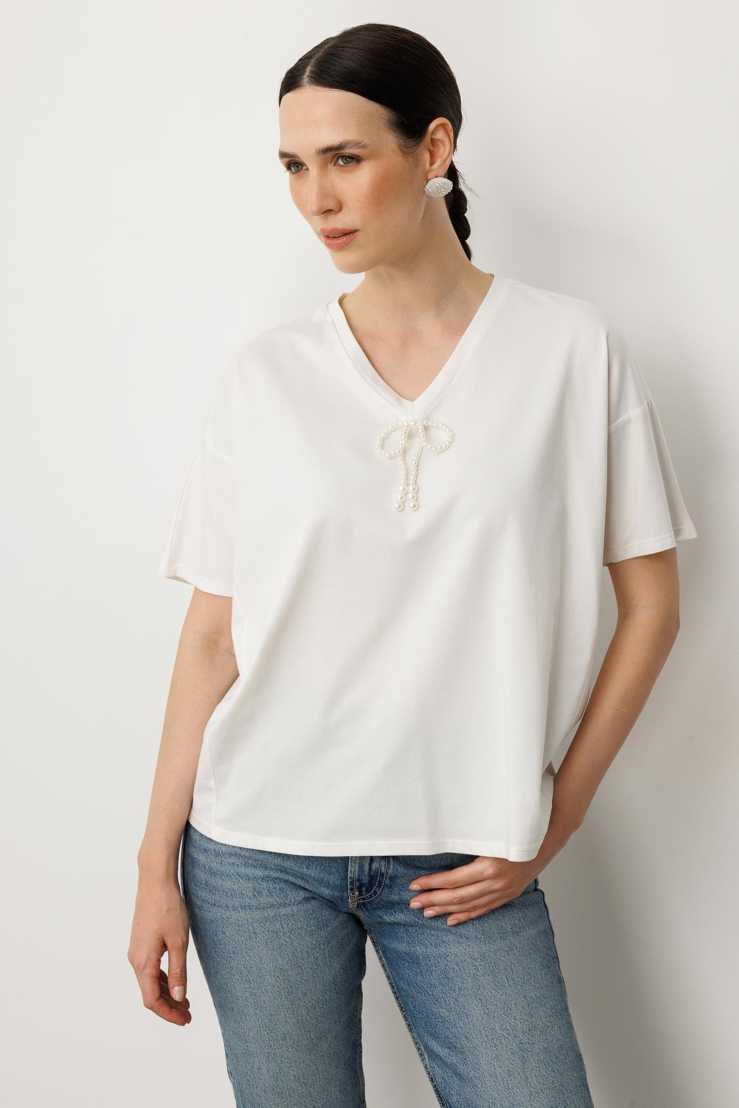 İnci Fiyonk Detay Tişört-KEMIK