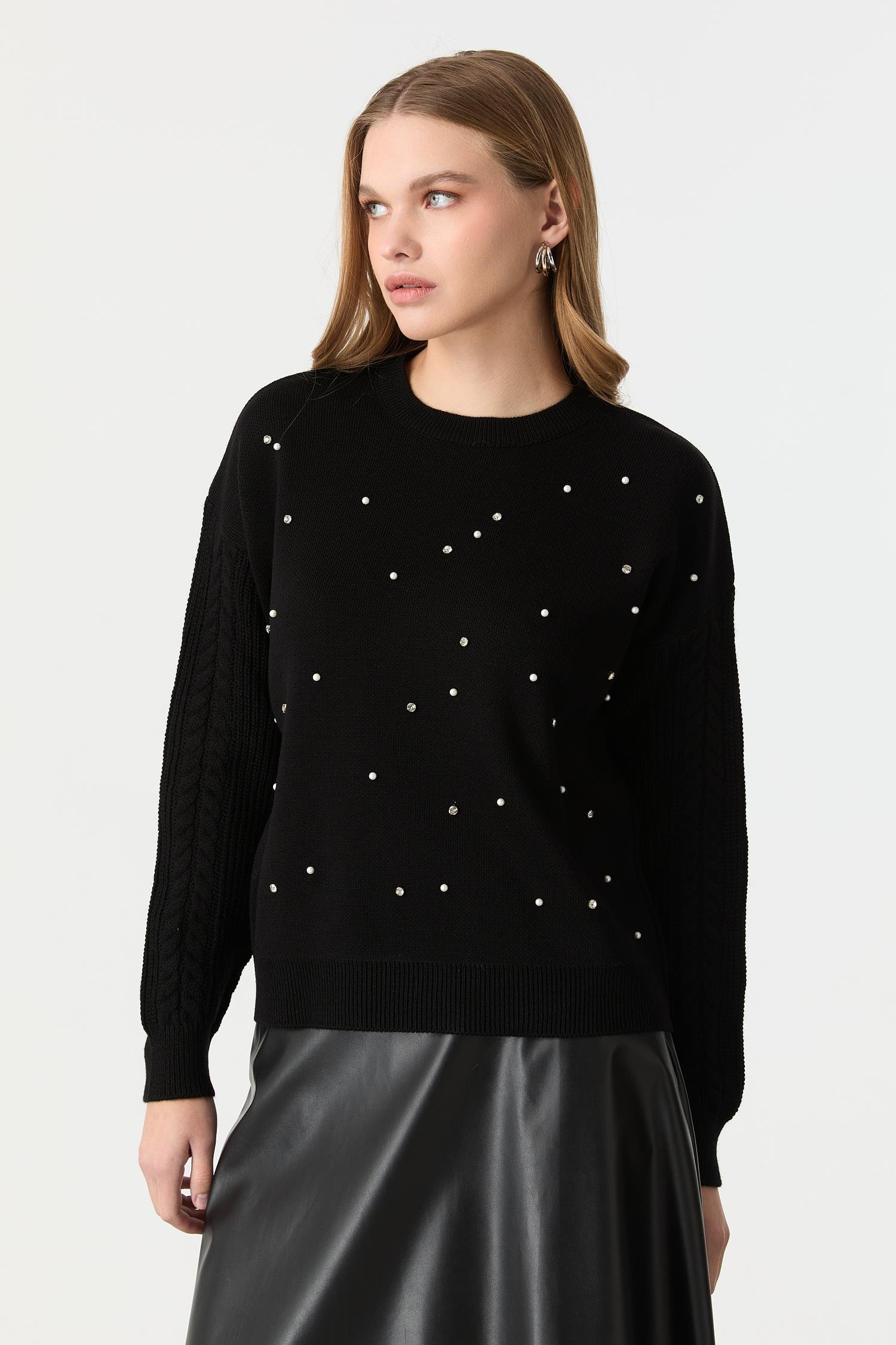 İnci İşleme Detaylı Triko TKazak-SİYAH